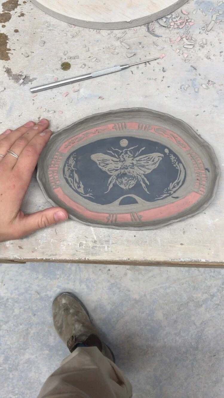rosemary santoro portfolio clay sgraffito bee.JPG