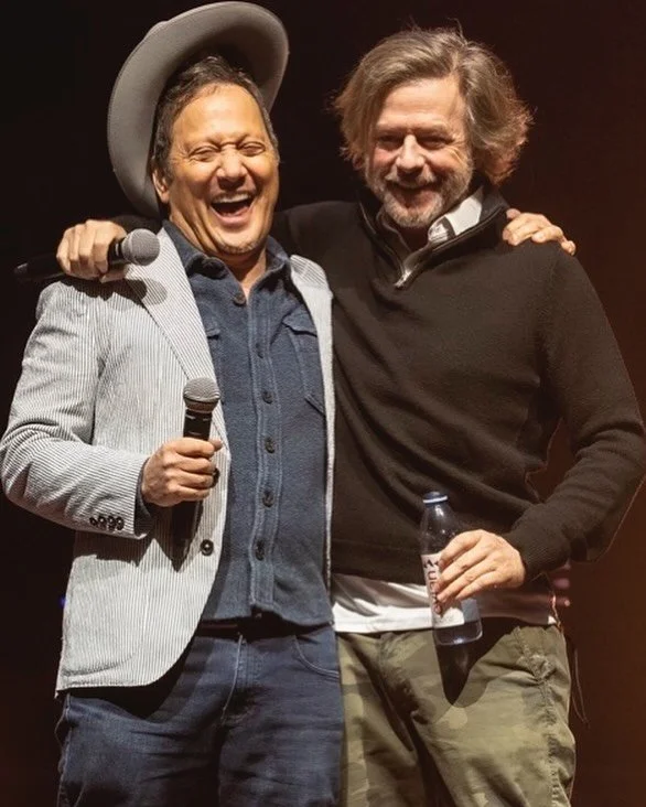 THIS DUDE, @DavidSpade has been making ME LAUGH for 38 YEARS!! And the absolute nicest man under 5 foot 7! LOVE YOU, DAVEY!!
Rob