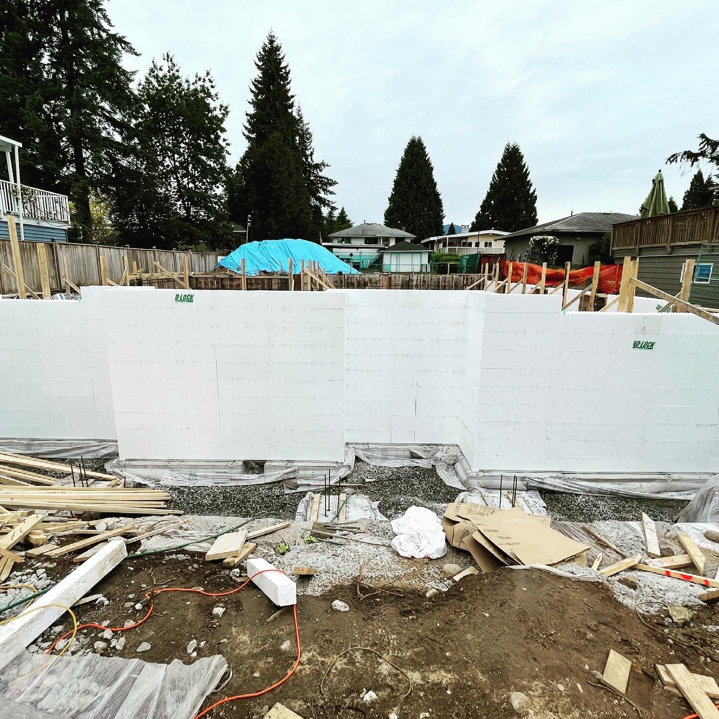 Builder stronger, sustainable and more energy efficient structures with Quad Lock ICF/EPS Building System. &ldquo;Go Green Energy-Efficient ICF Foundations&rdquo;