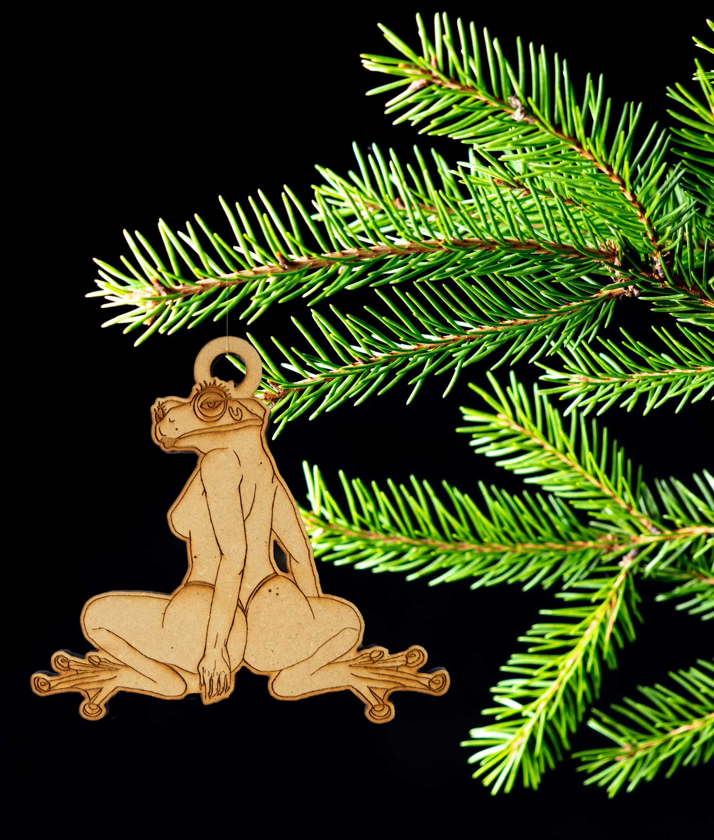 "Madam Frog", Ornament