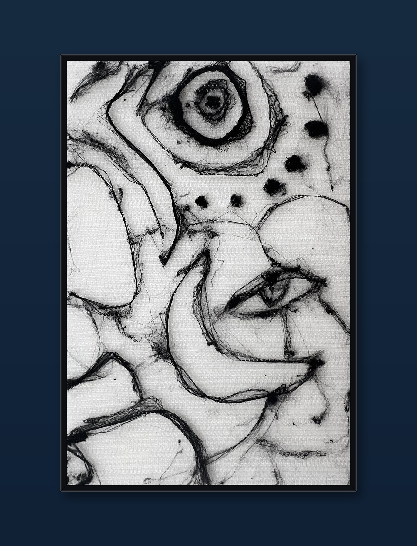 unity-puzzle-30-black-frame-navy-wall.png
