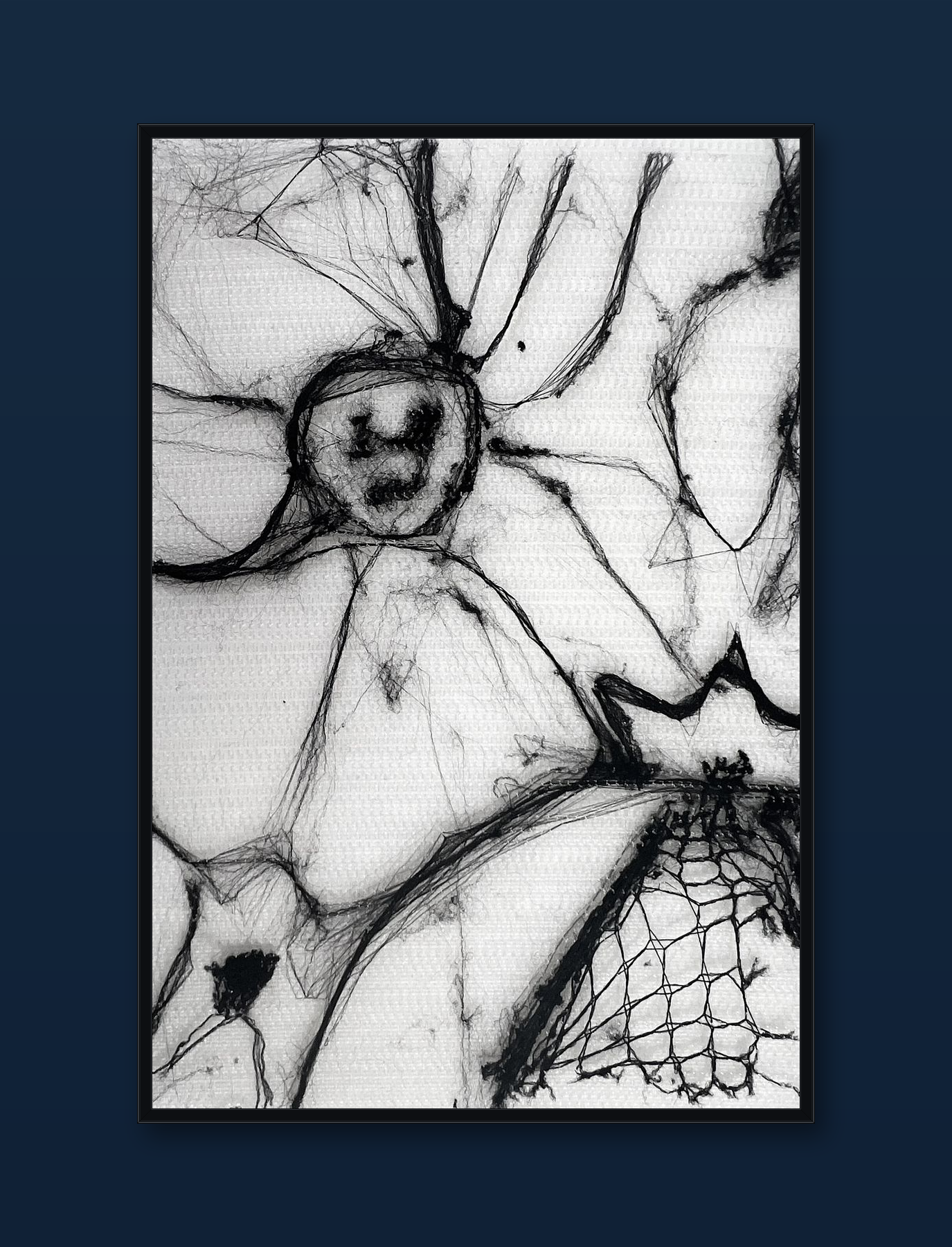 unity-puzzle-22-black-frame-navy-wall.png