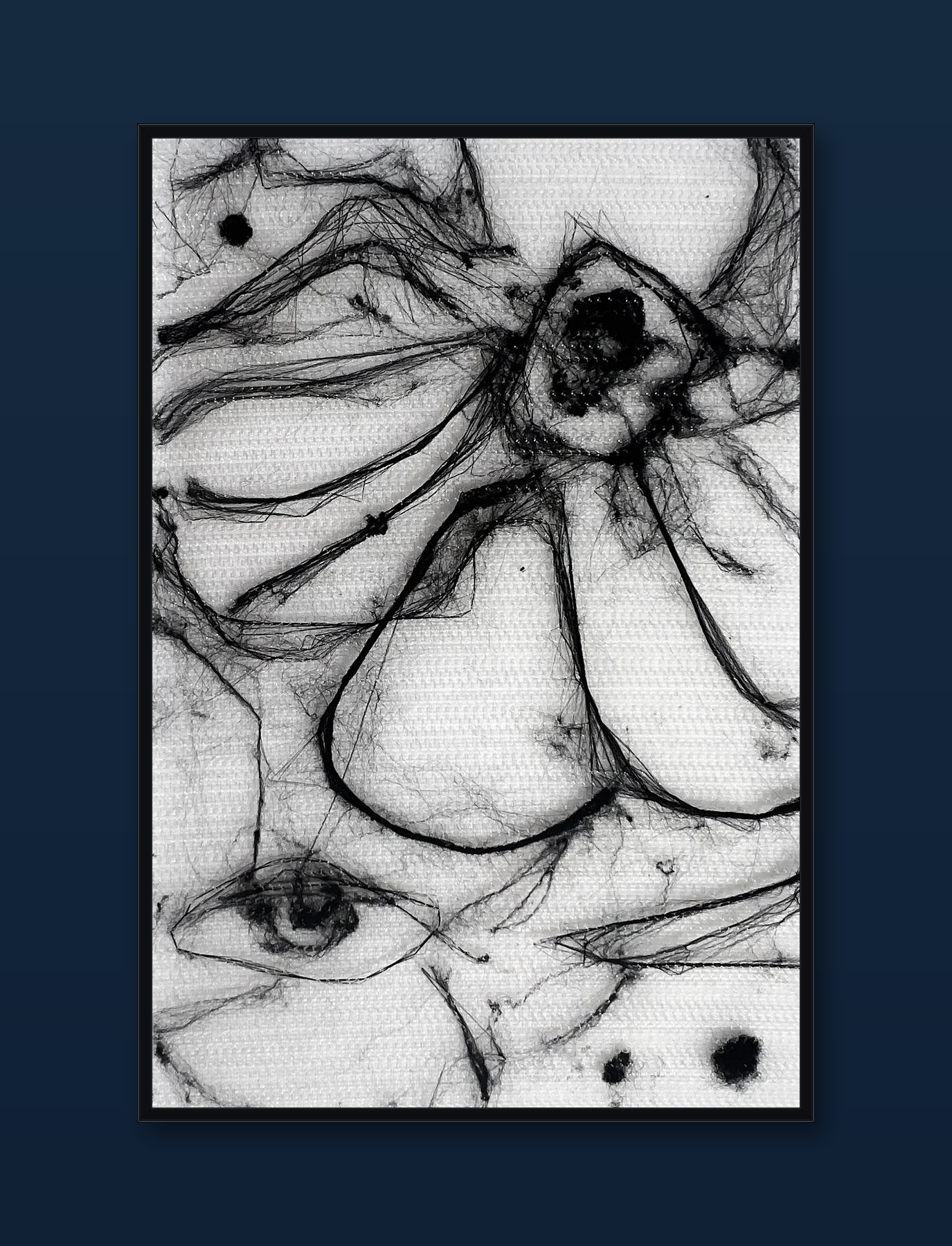 unity-puzzle-37-black-frame-navy-wall.png