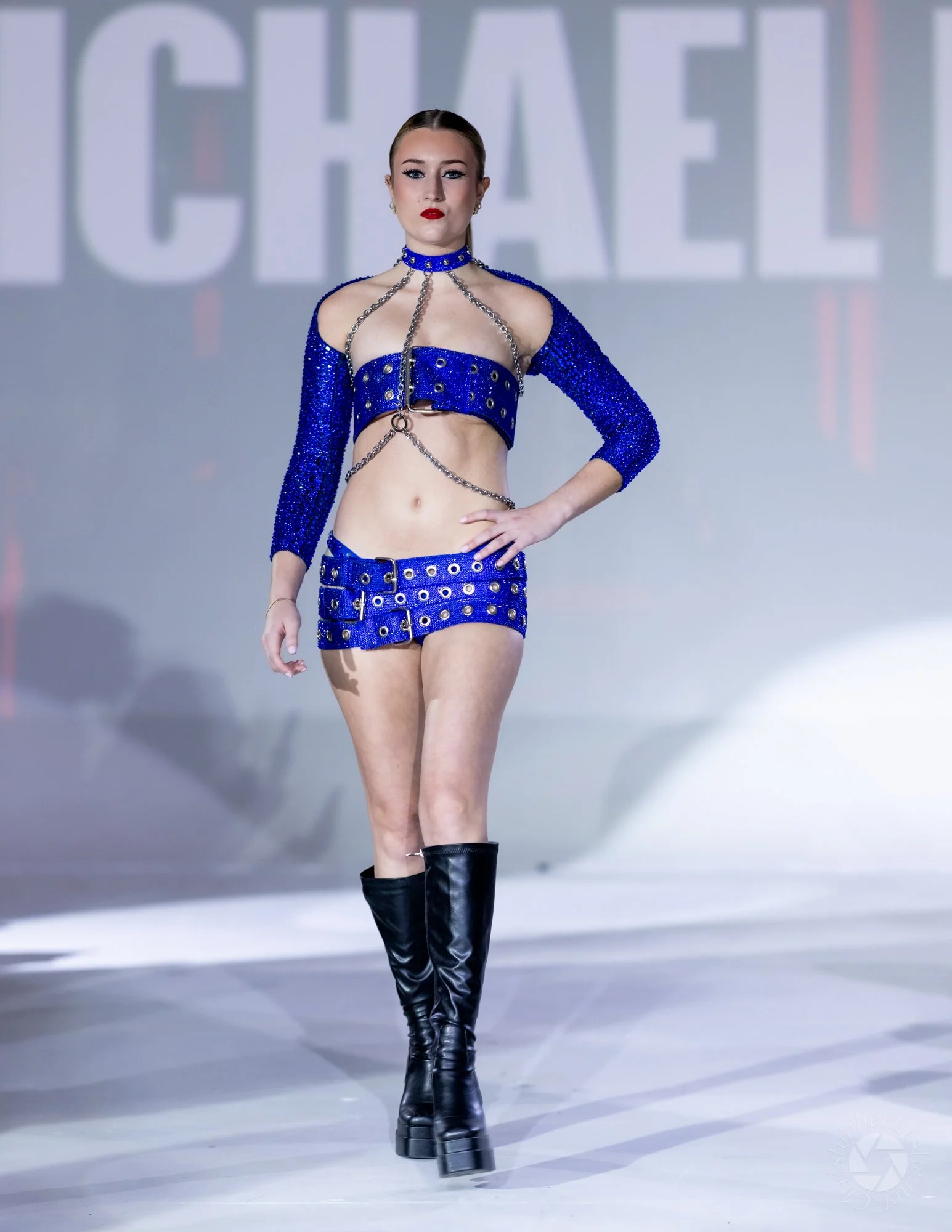 25R_0369.jpg