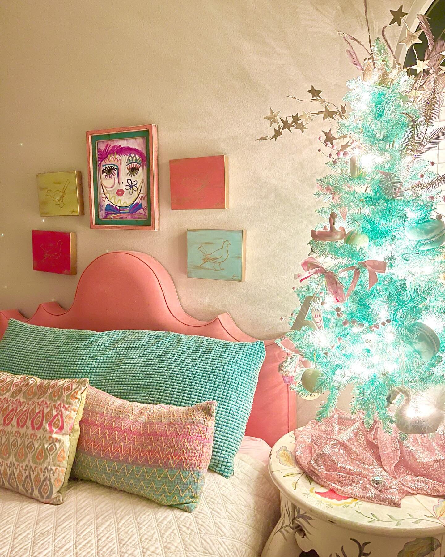 We are still &ldquo;Christmas-ing&rdquo; over here!🎄🎀✨ How about you?

I&rsquo;m not ready to let go of the magic yet. 🪄
.
.
.
#pinkmas #putabowonit🎀 #christmasmagic✨ #girlsbedroomideas #tinseltree #christmastreesofinstagram #srqdesign #tippytayl