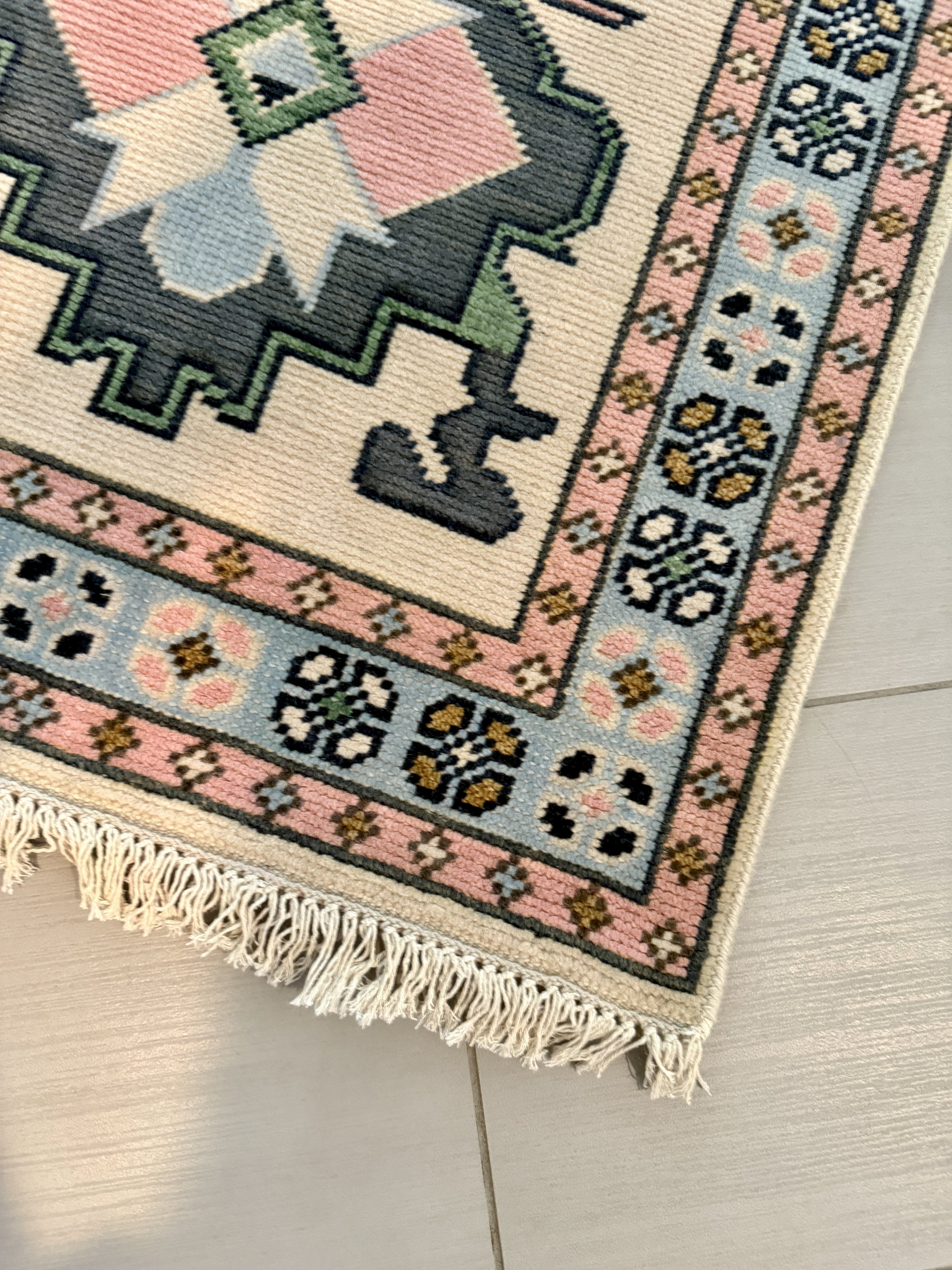 Gray/Pink/Blue Geometric Oushak Rug
