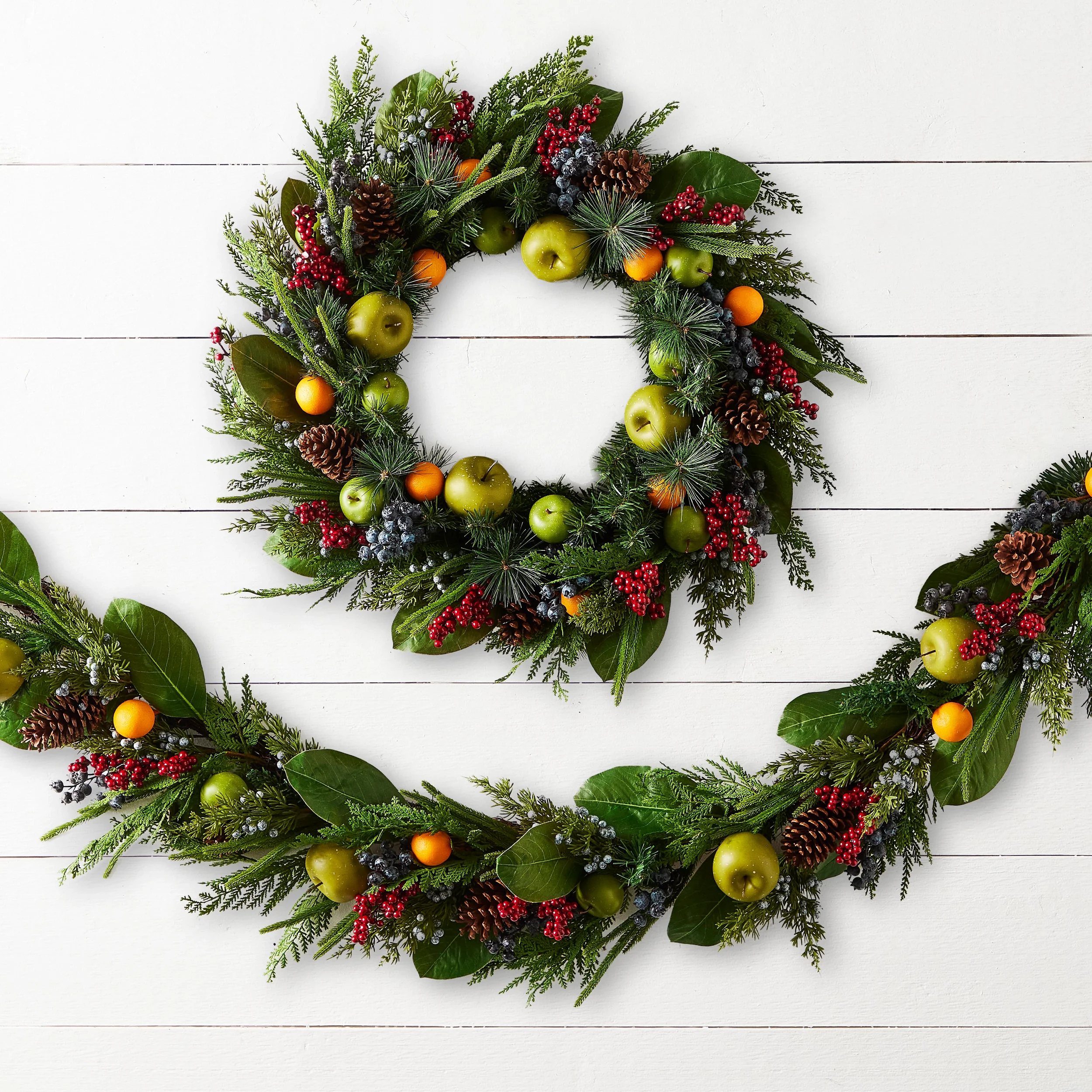 RAZ FRuit garland 1.webp