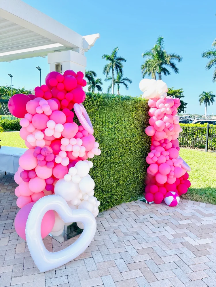 Sarasota, FL Interior Decorator & Event Designer Tippy creates