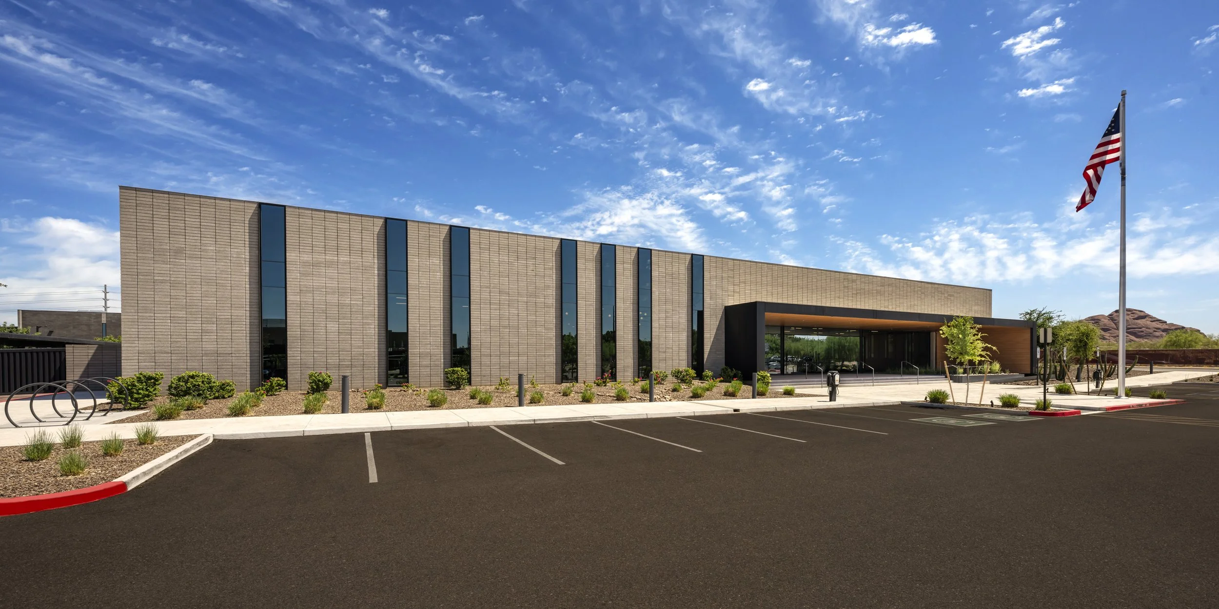 LGE HQ EXT 570 F 2023_0609.jpg