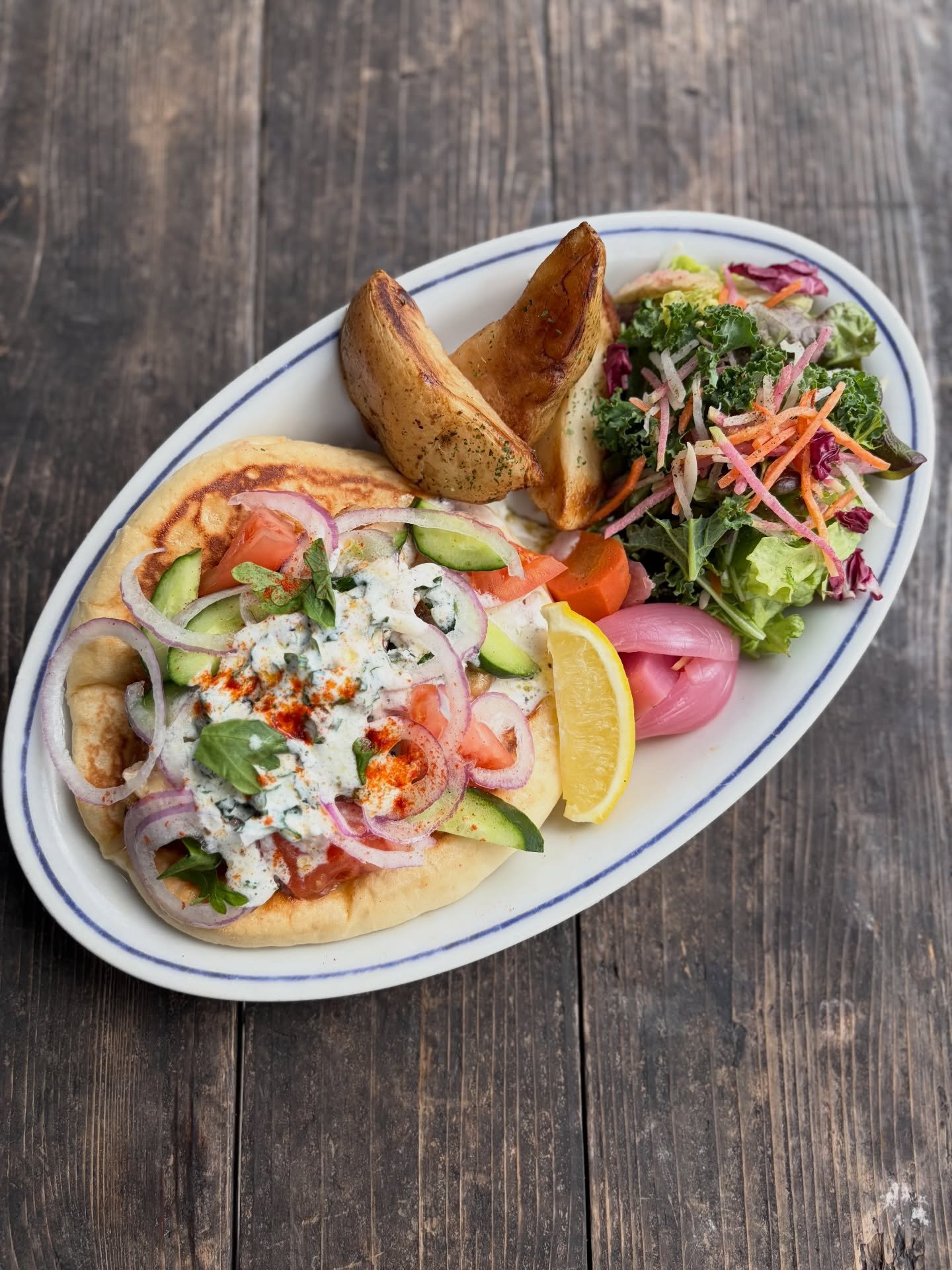 Greek Chicken Gyros🇬🇷

【Available from 11am🕐】

W/Pita,Chicken,Red onion, Cucumber, Tomato, Yogurt sauce, Salad&amp;Roasted potatoes

#tokyo #asakusa #cafe #breakfast #brunch