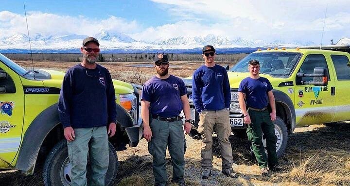 Locals in AK&hellip;

Good to see some of the NV engine crews getting some love up in Alaska!

Hope you guys are having fun up there in the 18 hours (and soon to be more) of sunlight 🤙

📸 courtesy of &bull; @lasvegas.engines

#alaska #wildlandfiref