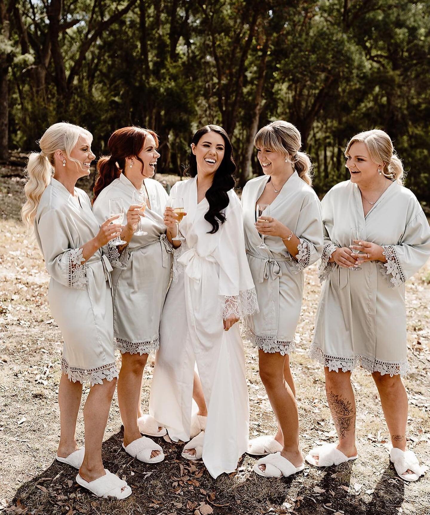 Rebecca &amp; her bridal party for her Wedding day spray tanned by us ✨ What an honour to be apart of the prep for your special day and what a special bond you all share, the smiles on all your faces really does show what an amazing team you all make