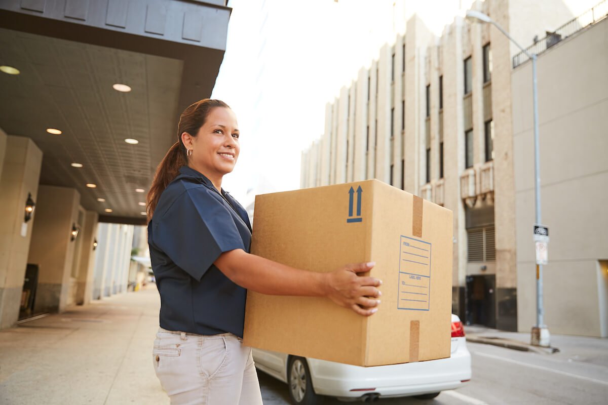 Eagle Express, Logistics in Dallas