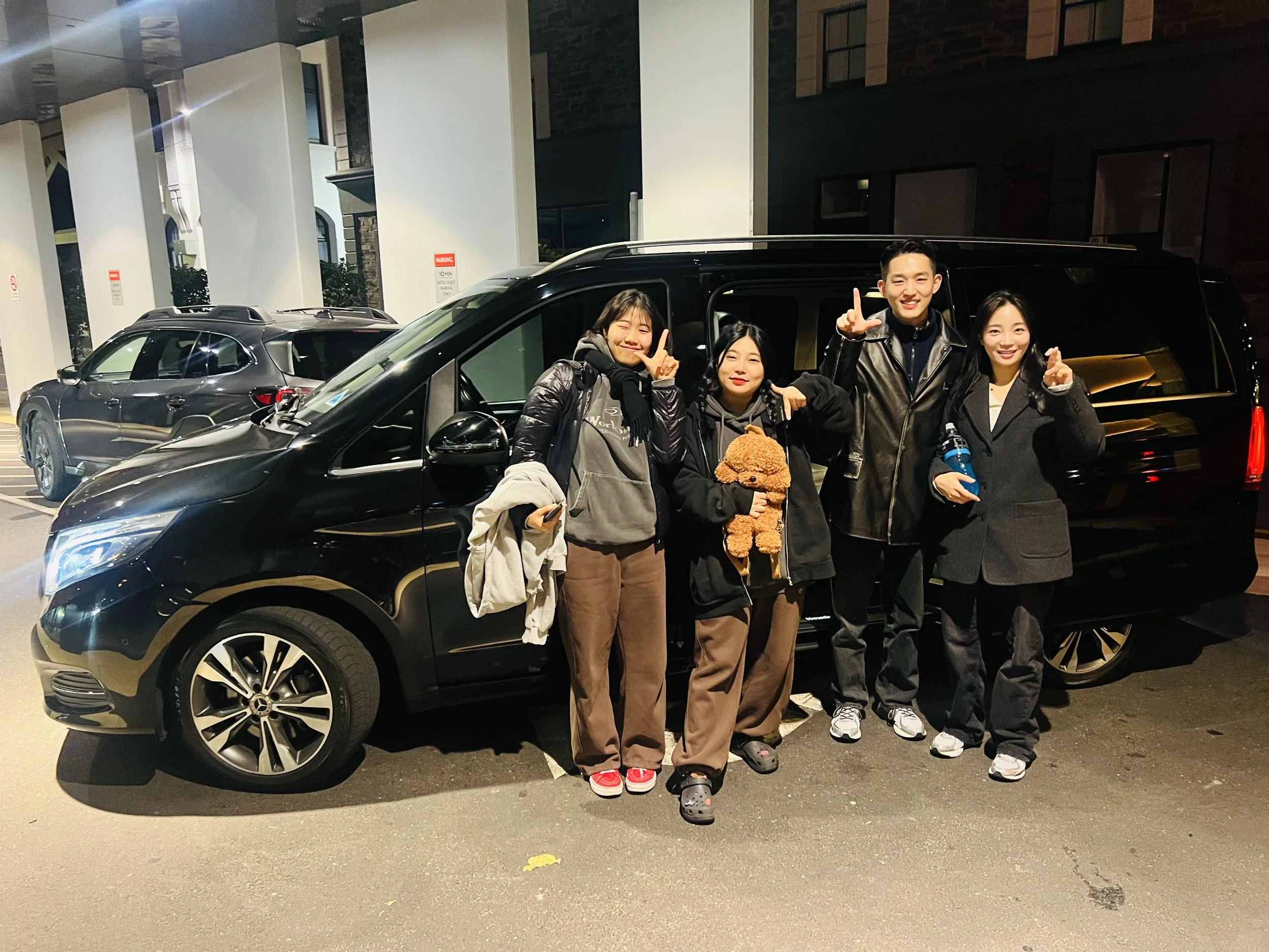 International Student Transfers Made Easy with Door to Door Chauffeurs – Adelaide’s Trusted Chauffeur Service