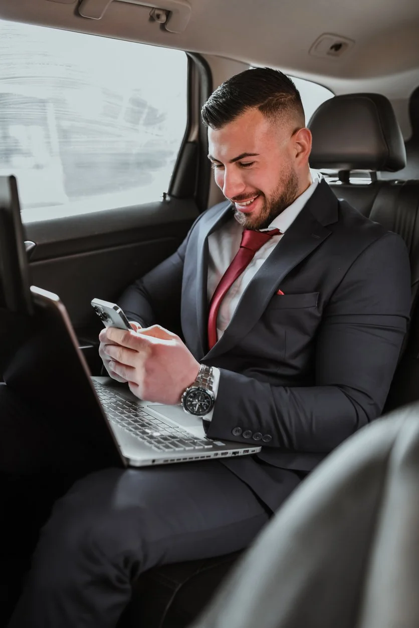✨ Roll Out the Red Carpet: Experience VIP Chauffeur Transfers & Corporate Chauffeur Services in Adelaide