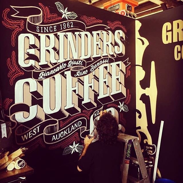 Ben blowing up the #aucklandcoffeefestival with his amazing skills. We 👌🏽
Win a piece of the art by tagging your pics #lovemygrinderscoffee
📷 @paigeaitcheson1