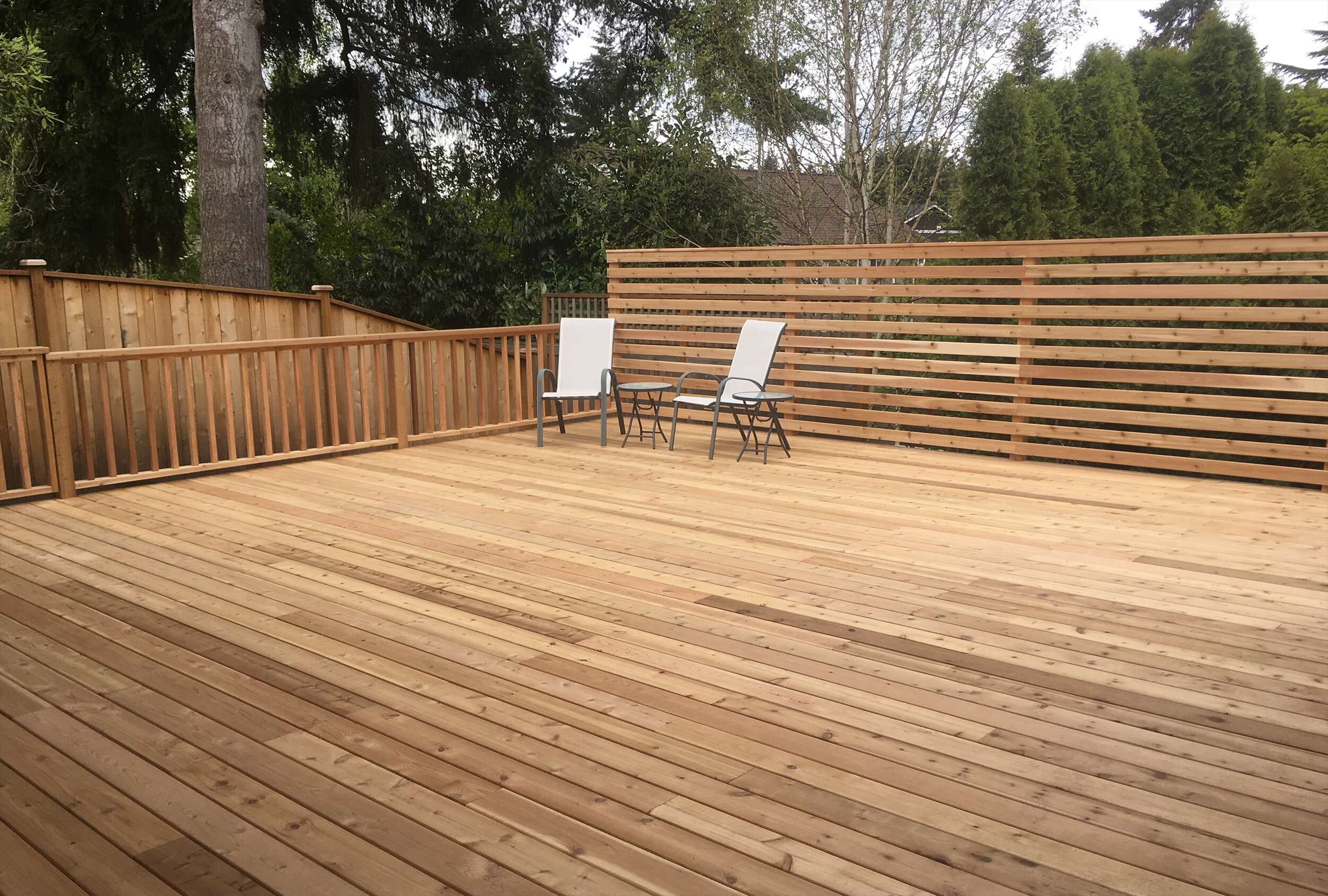 W13: Tight-Knot Cedar Deck