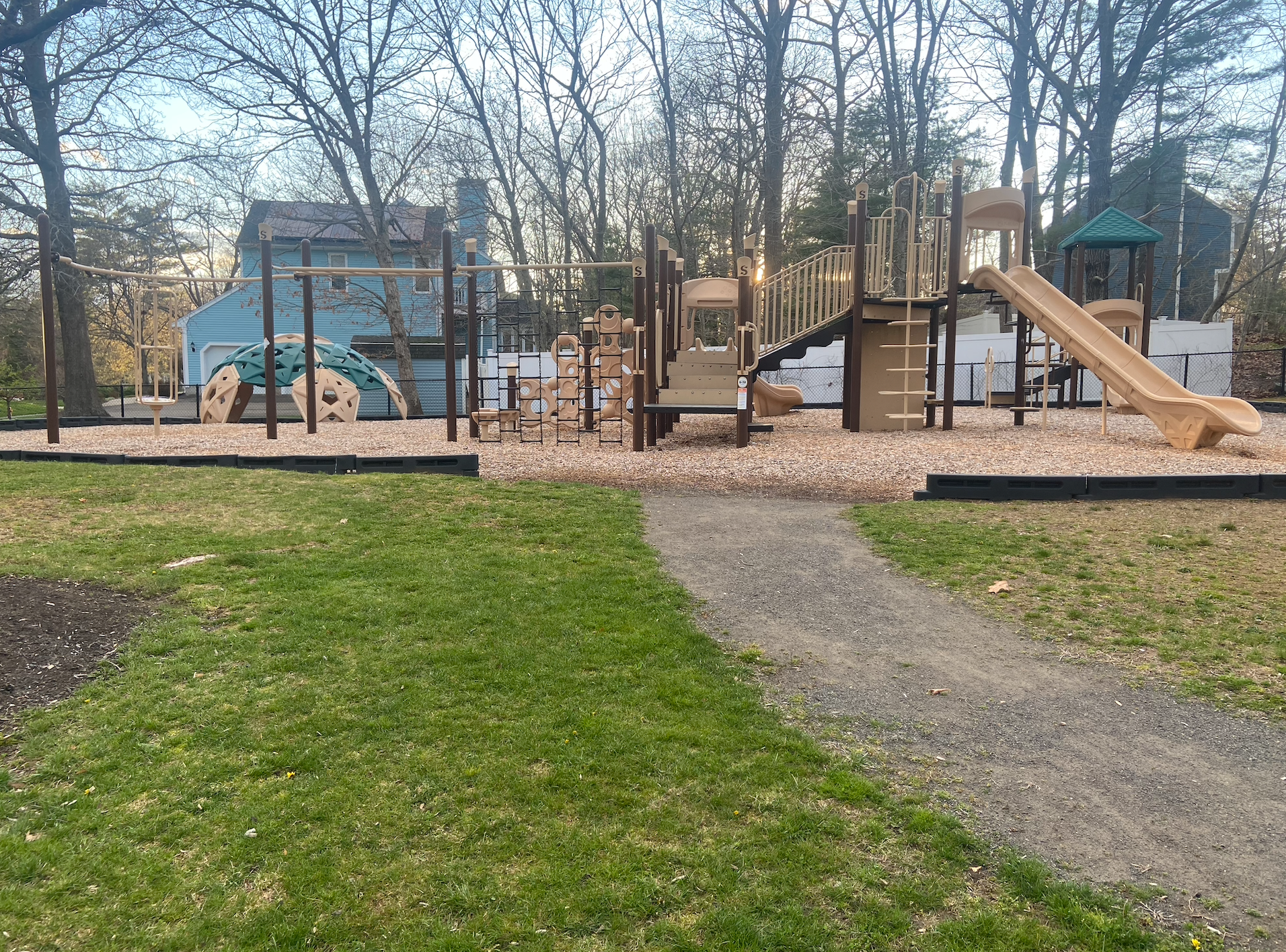Oak Heights Playground.png