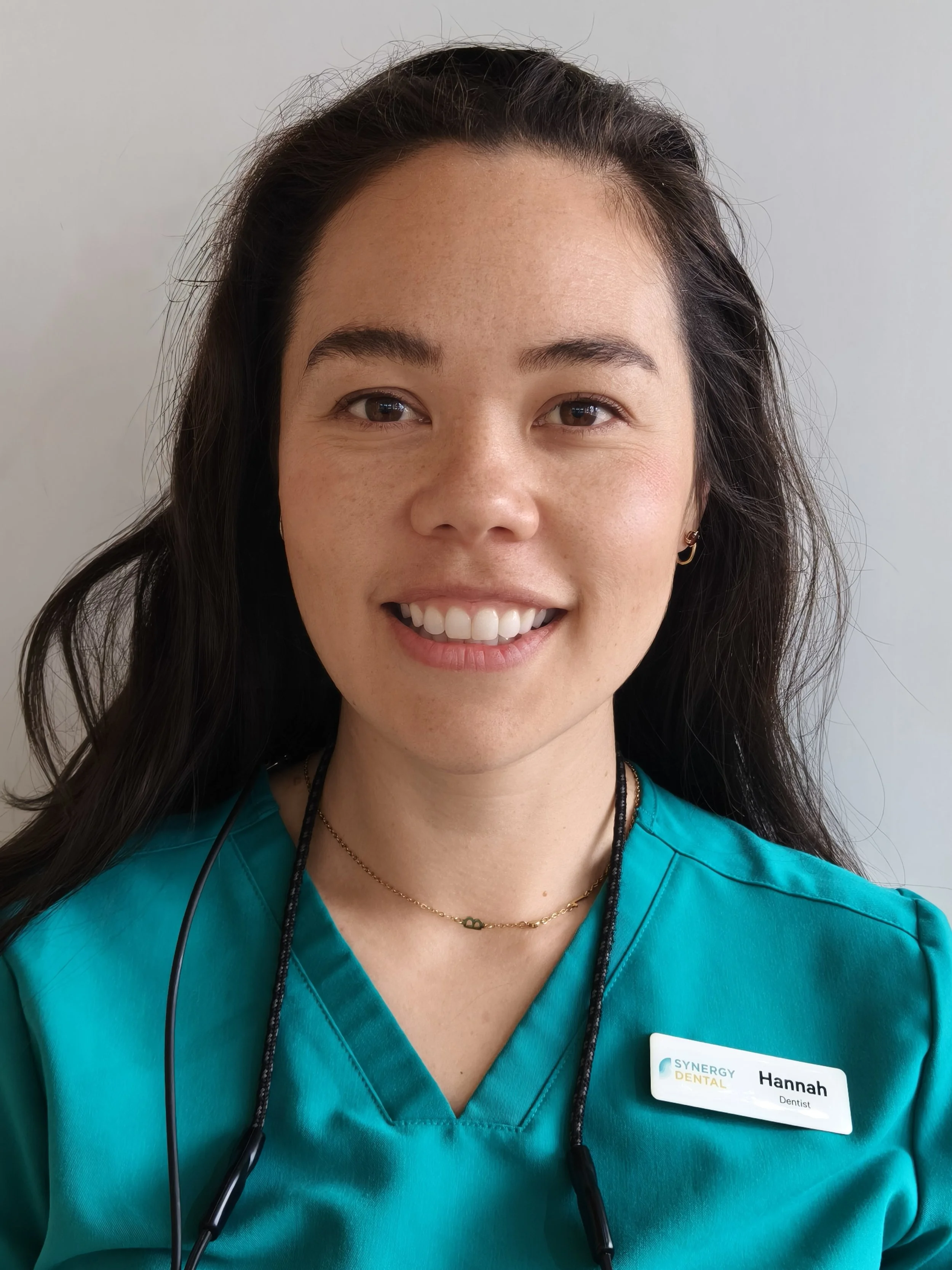 Dr Hannah Hoera Honest Gentle Dunedin Dentist with Synergy Dental