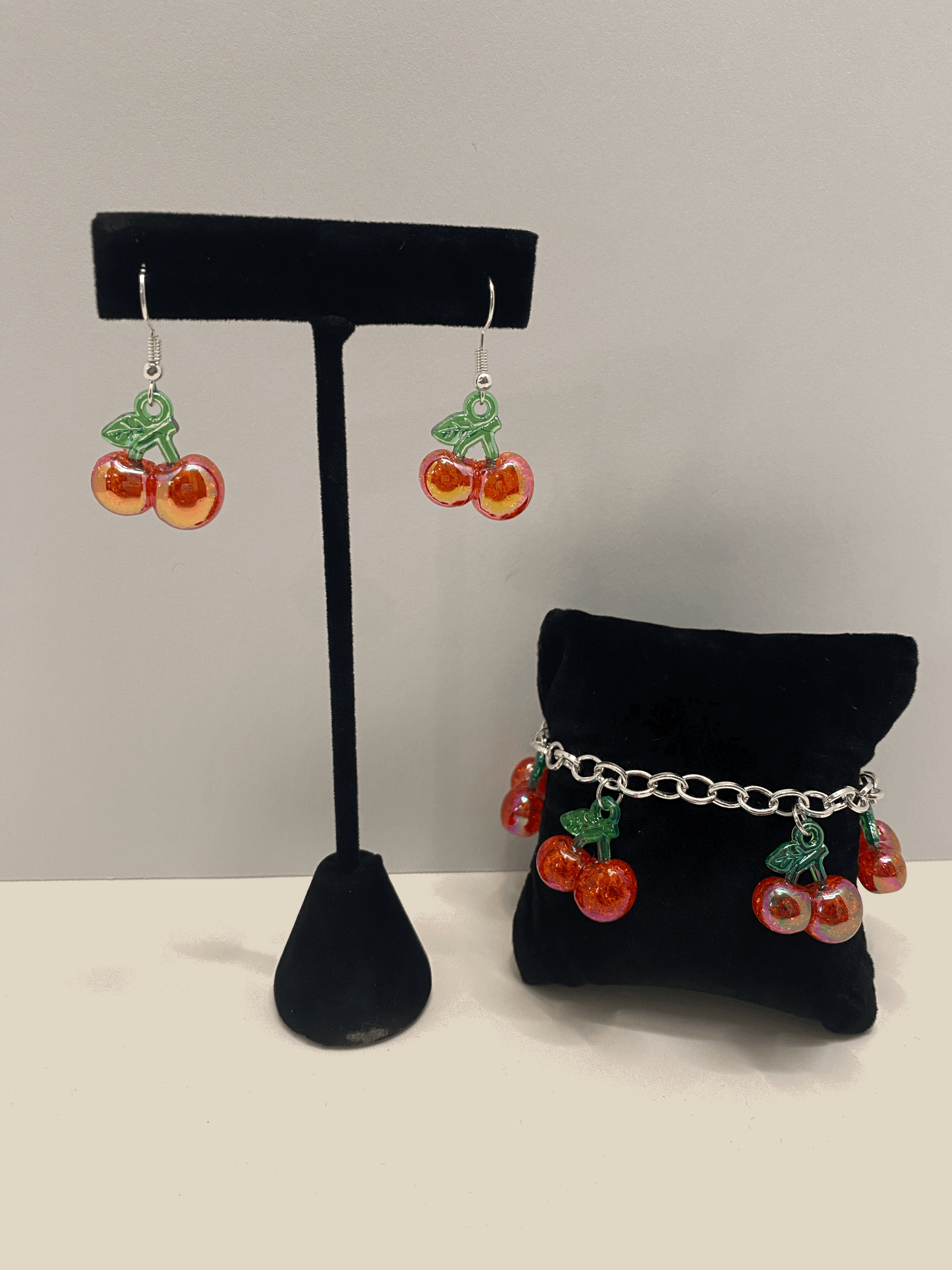 Chill'in Cherry Jewelry Set
