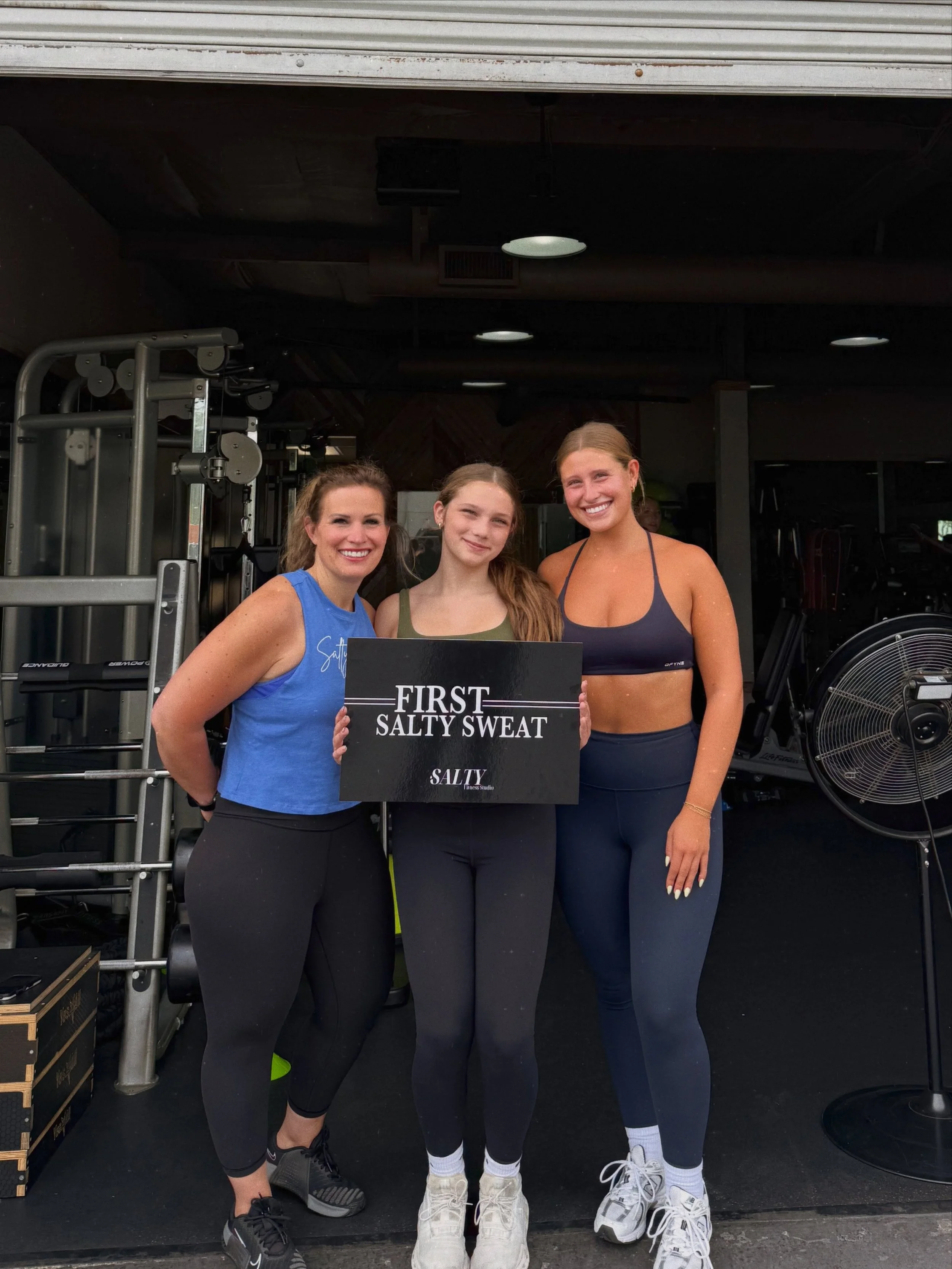 We just love a good first Salty sweat! Thanks for joining us today, Alexis!

Family workouts really are the best kind of workouts&hellip; amirite? 💪🏼 

#saltyfitnessstudio #workout #grouptraining #familyworkout #ocgym