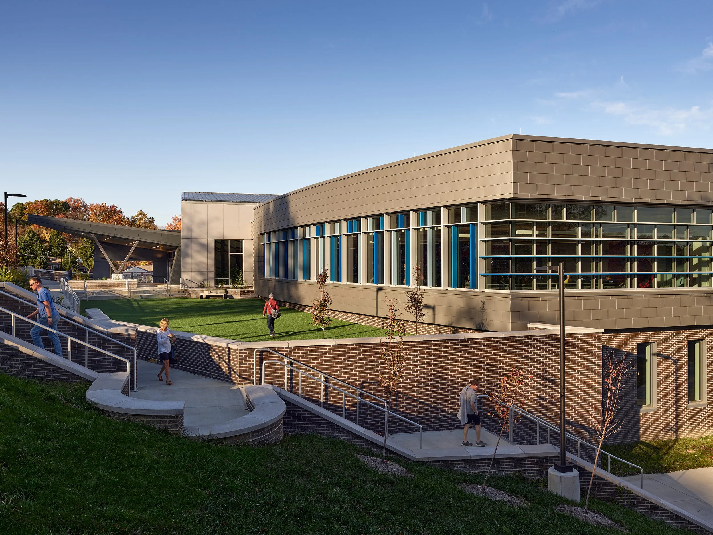 Mt Vernon Recreation Center_ext j.jpg