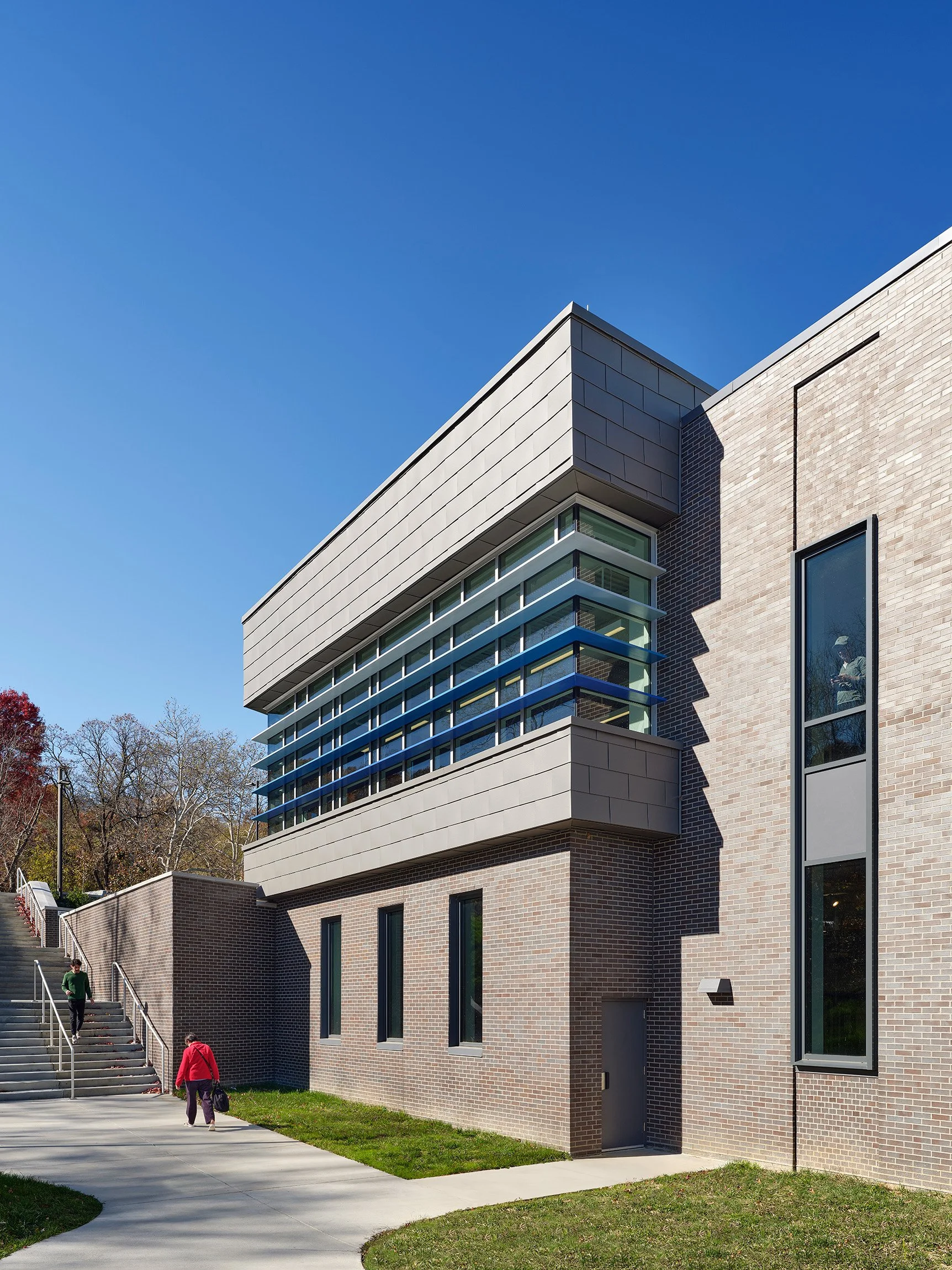 Mt Vernon Recreation Center_ext k.jpg