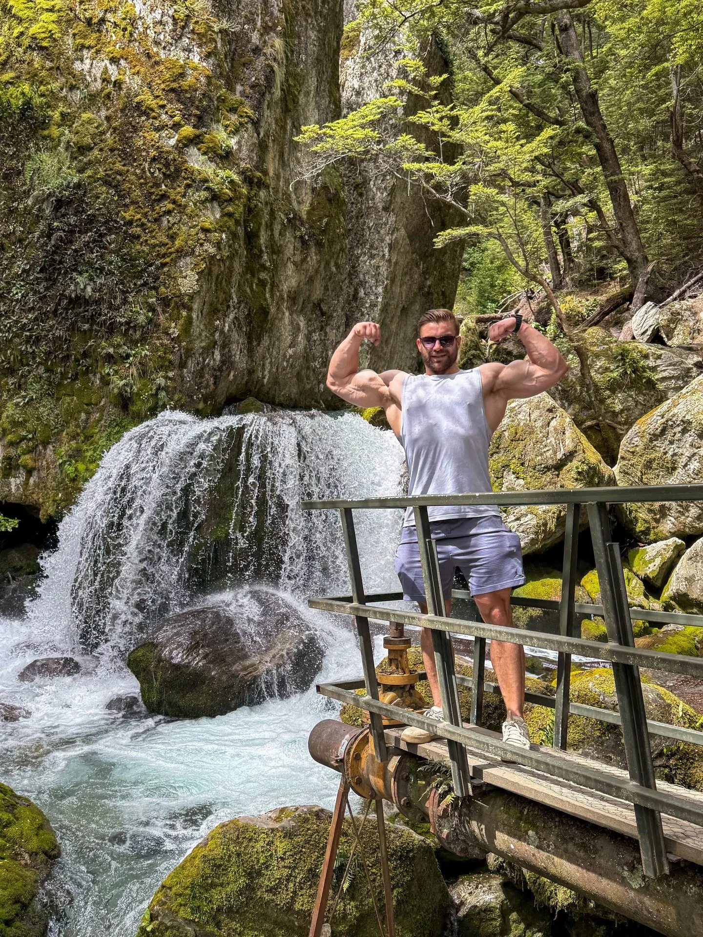 Lower Wye Creek, Queenstown 📍

#queenstown #ifbbpro #mensphysique #nz #travelling