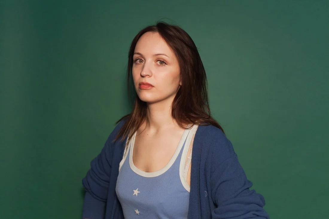  Asia Luna Mohmand   Vita &amp; Material  