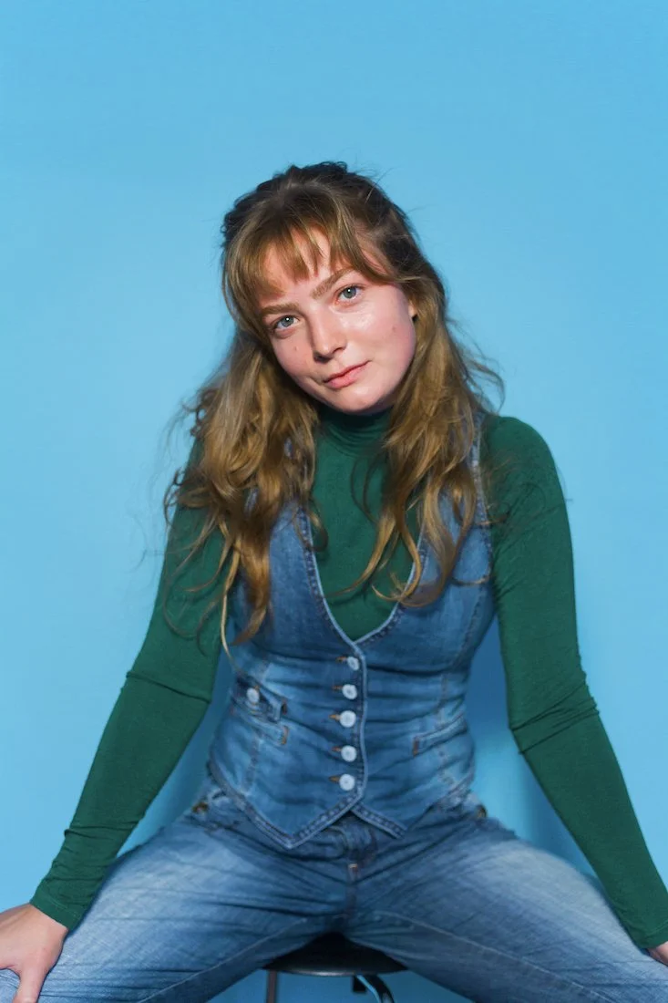  Smilla Maryluz Liebermann  2025-2028_SchauspielStudentin an der HFF Konrad Wolf  2025_In aller Freundschaft, Folge: Ring frei, Rolle: Melinda Taucher,Regie: Saskia Weisheit, Drehbuch: Klaus Jochmann, Produktion: Saxonia Media, Sender: ARD, Casting: 