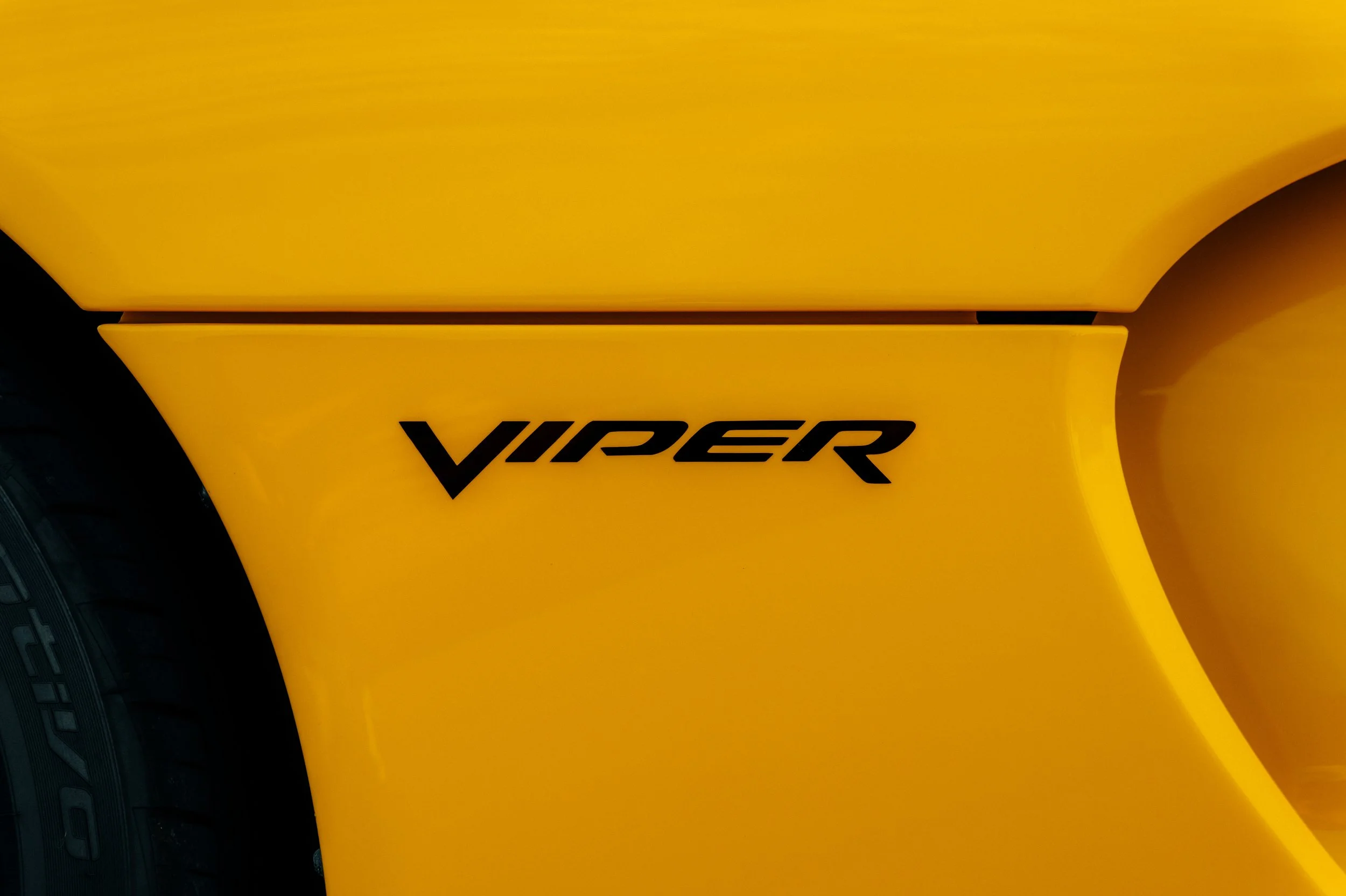 20251109_WithLaurent_Dodge_Viper-9.jpeg