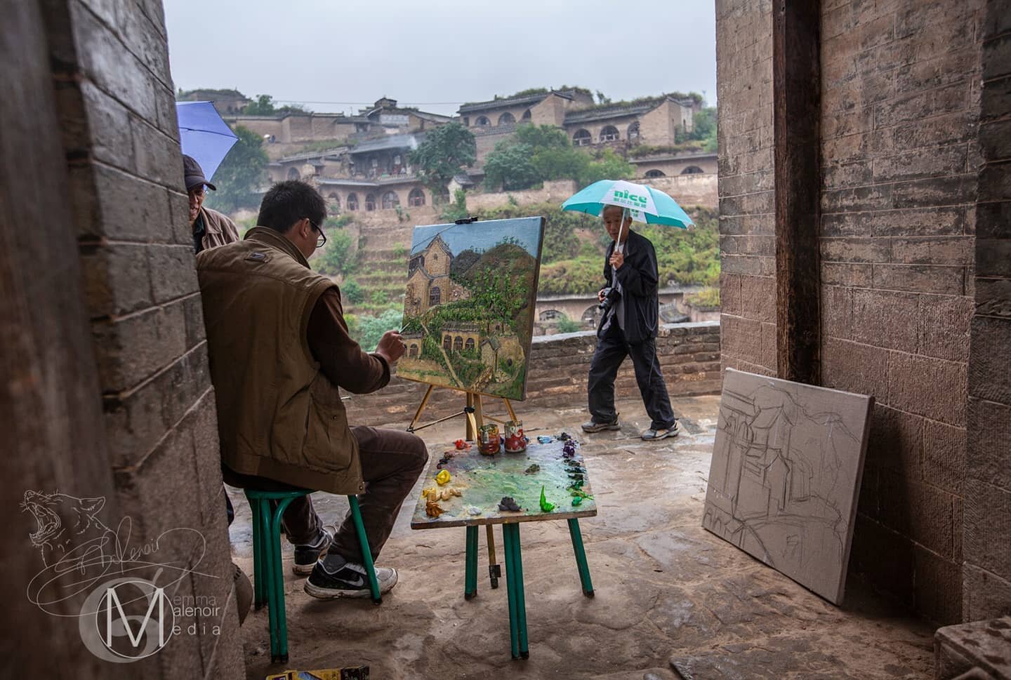 A man paints the view before him at Lijishan Mountain, Shanxi Province, China. I've been doing some painting myself recently, during the second lockdown here in England. What have you been doing in your spare time to keep you busy?
.
Canon EOS 5D Mar