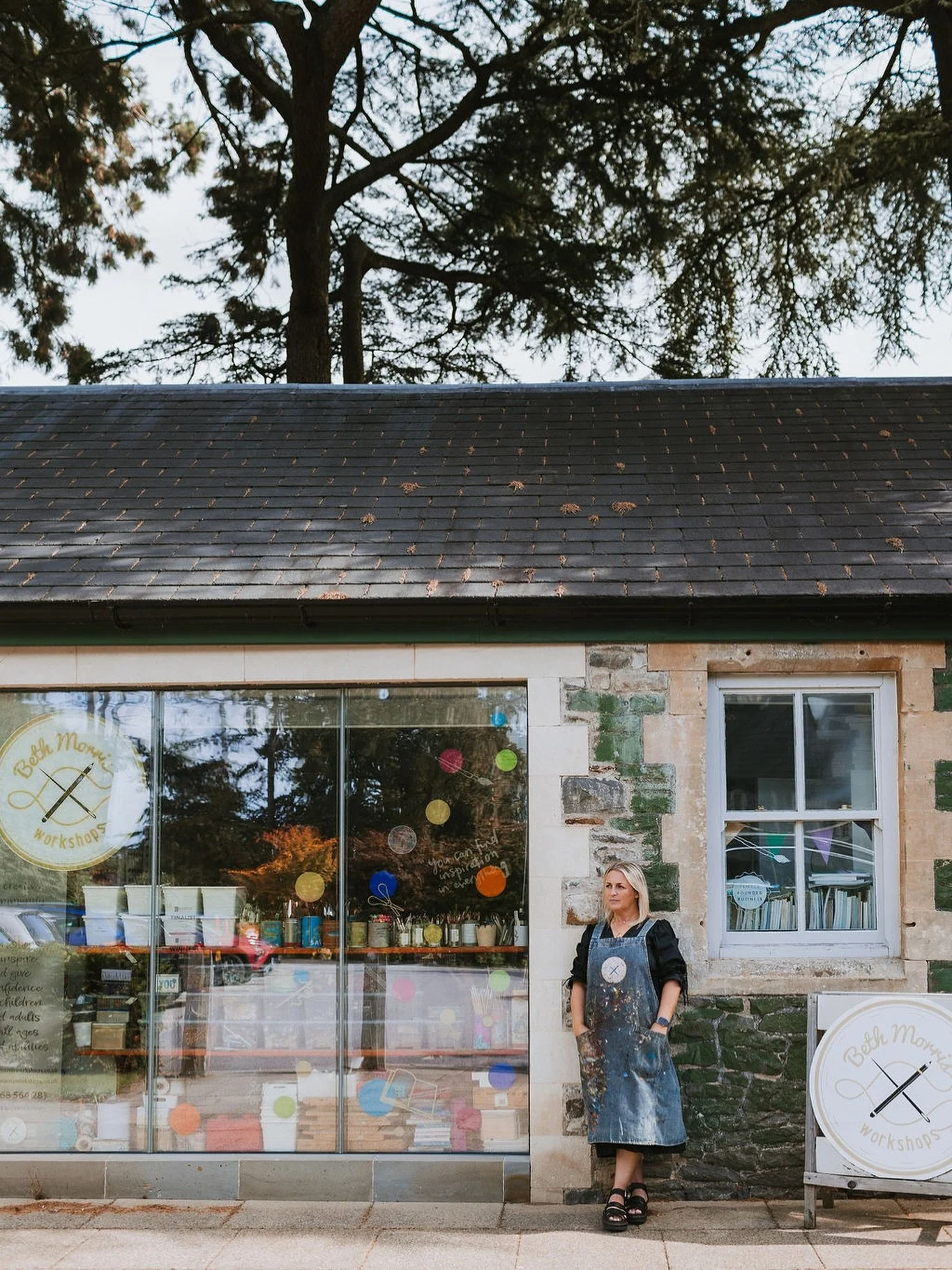 My studio is my comfort zone.
Familiar faces.
Familiar rhythm.
A well oiled machine
A place where I feel safe, seen, and steady.

But this week, I stepped away from that comfort zone.
I joined a new project with @itecskills helping 16&ndash;19 year o