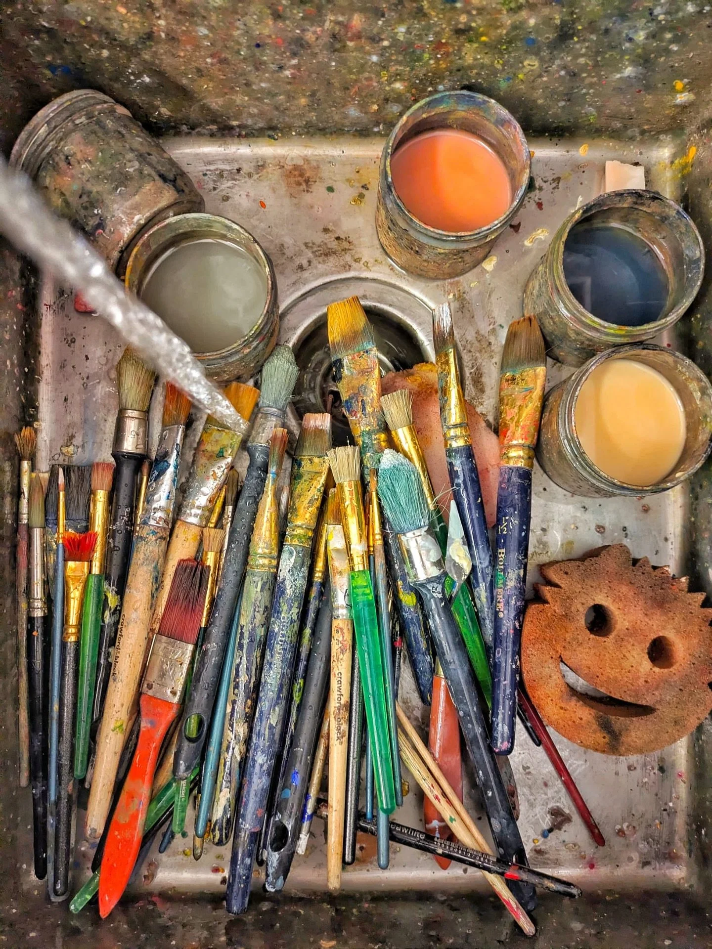 Yesterday @amandaturnerart sent me a photo of our studio sink.

Paint-splattered. Stained. Glorious.
It&rsquo;s not pretty.
But it&rsquo;s honest.

That sink has washed a thousand brushes.
Emptied muddy water cups.
Caught the leftovers of big ideas.
