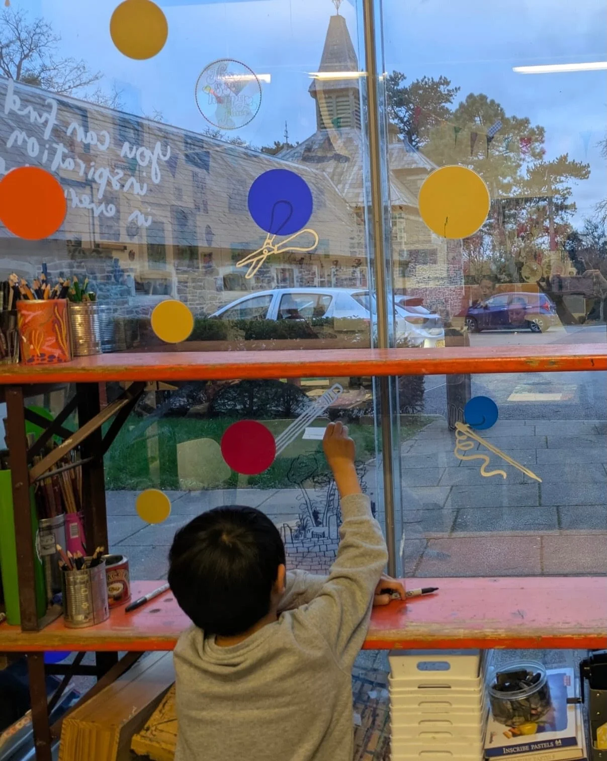 There&rsquo;s something a bit magical about the view from the window.

Looking through the glass.
Seeing what&rsquo;s on the other side.
And then trying to capture it.

This week, our young artists in @amandaturnerart &lsquo;s sketchbook club (ages 7