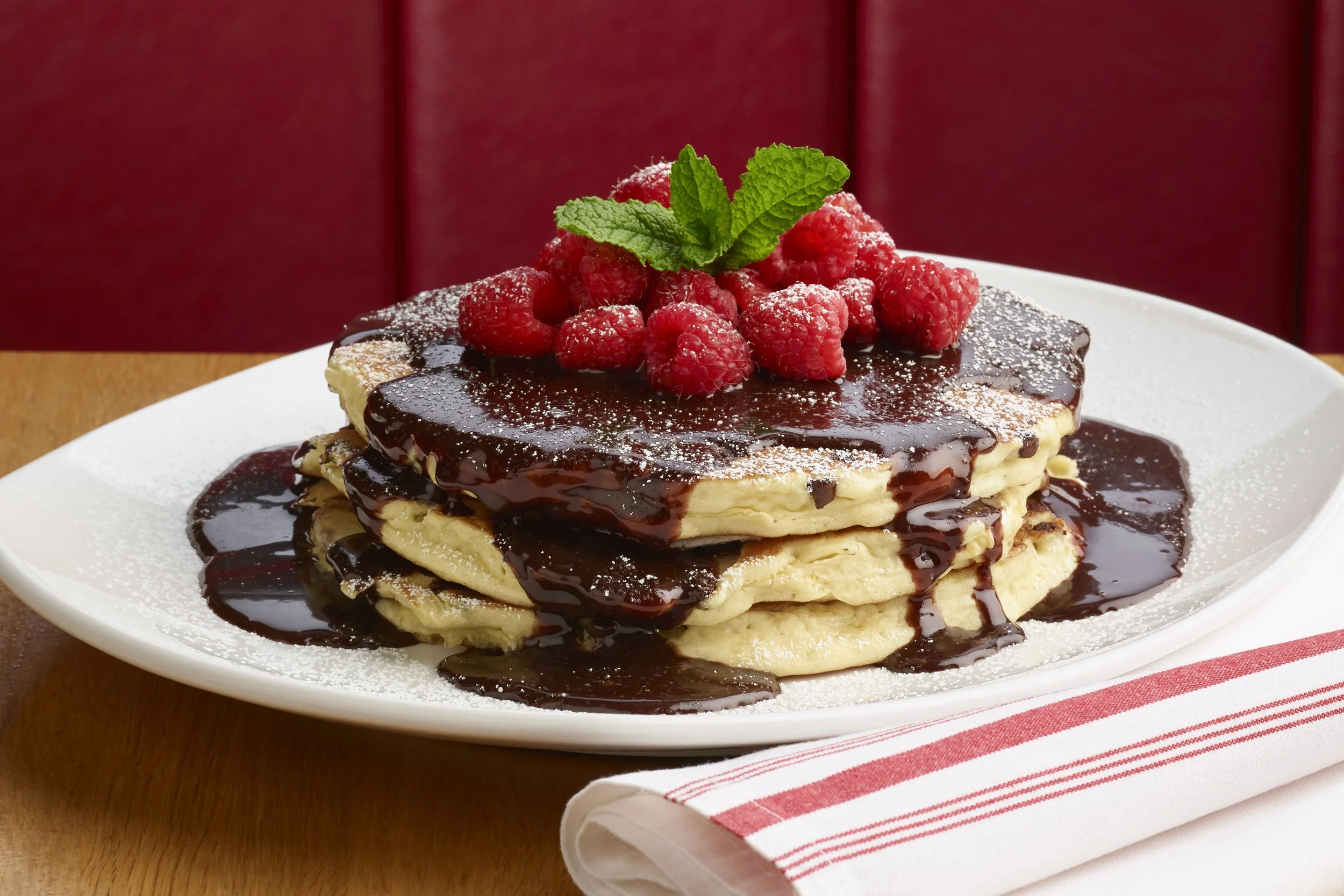 silver-diner-griddles-nutella-pancakes-2500.jpg