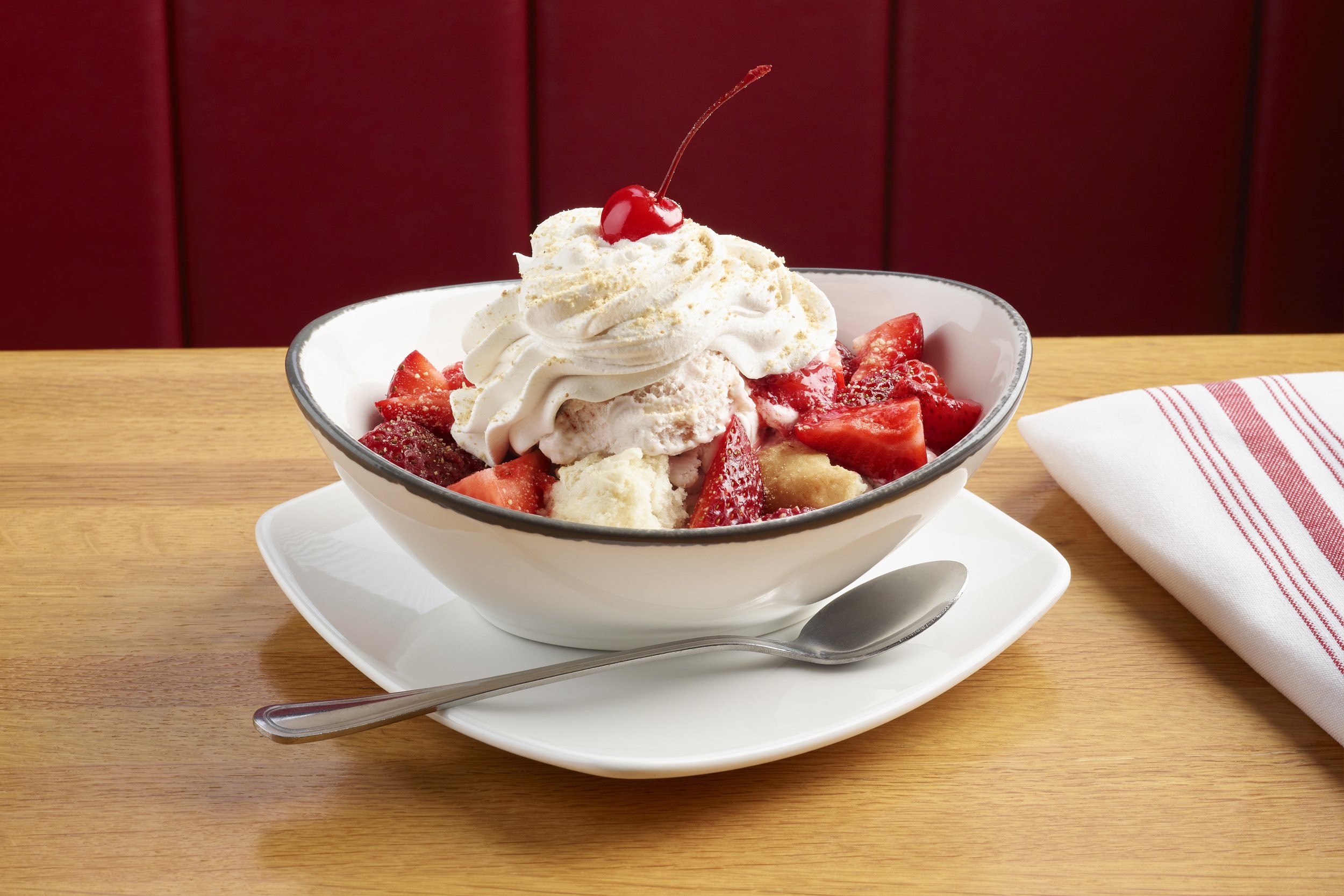 Strawberry Shortcake Sunae.jpg