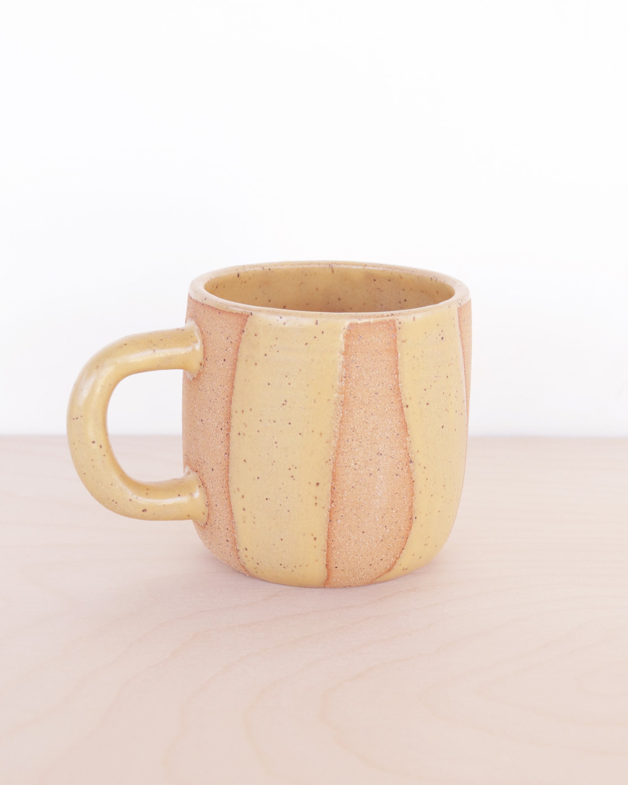 wave mug-banana-1.jpg