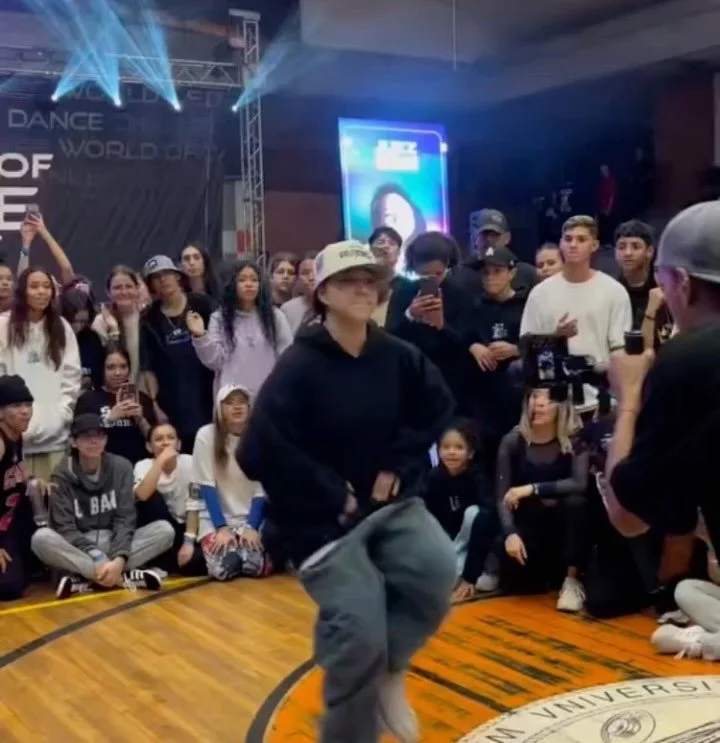 Had the honor of judging WOD Colombia this past month 🇨🇴🤍🙌

Always cool to have full circle moments &amp; opportunities to reflect on some staple organizations that took a huge part in my personal dance journey. Little Eileen who grew up watching