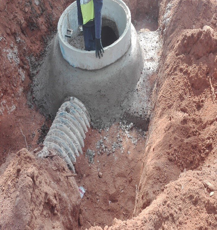 3 Manhole construction on Sec A.jpg