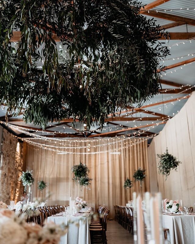 Golding Winery in Adelaide&rsquo;s beautiful rolling hills 〰️ Loved everything about this job from the venue, our beautiful Bride, working with our dear friend Luci from @ponistudio + Ali from @alexandracreative_ not to mention the adventure over to 