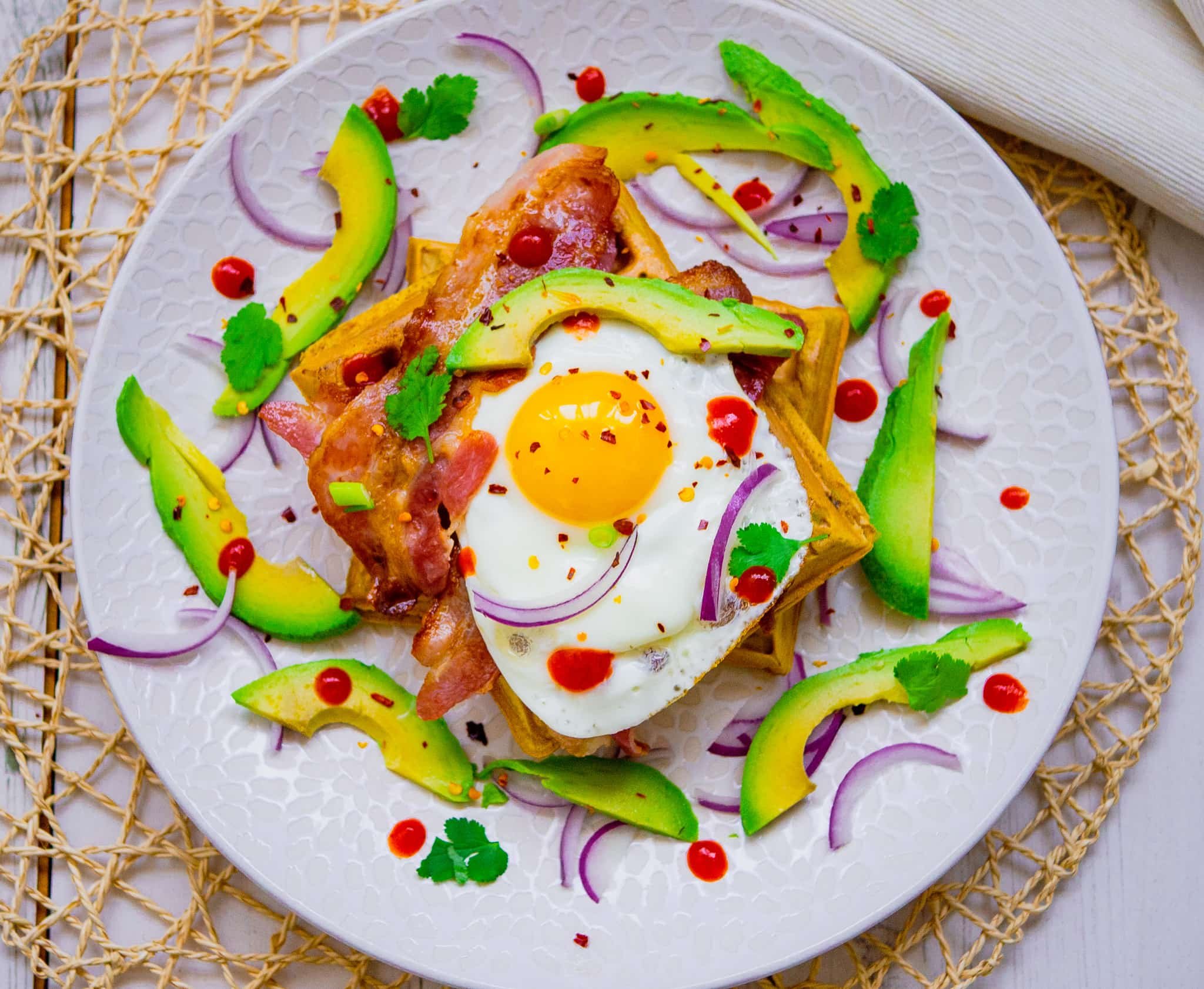 Waffles with bacon, egg &amp; avocado