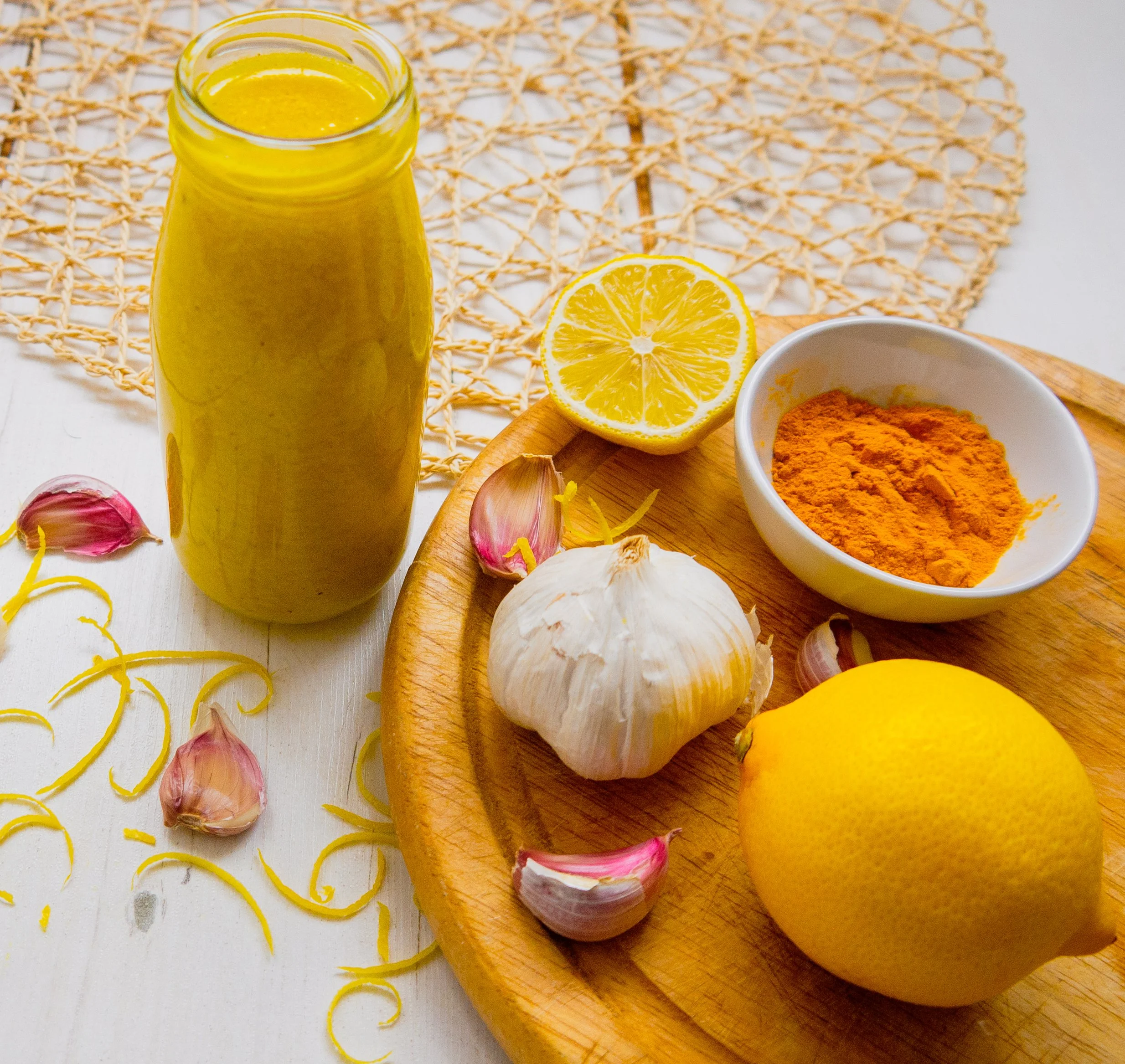 Lemon, turmeric &amp; garlic dressing