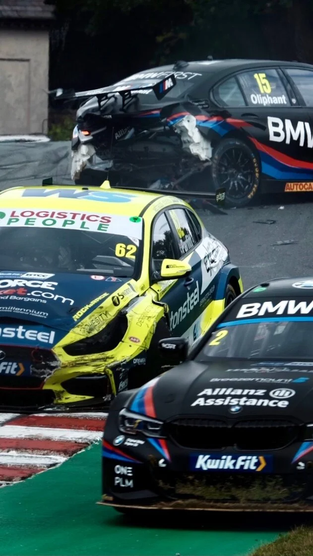 BTCC Oulton Park Oliphant Turkington Daniel H Lackey.JPG