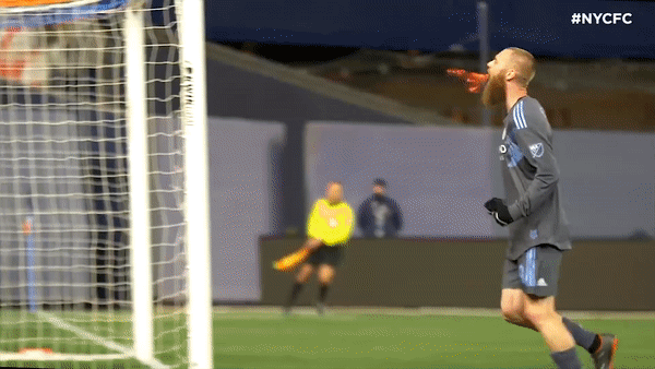 ezgif.com-video-to-gif (15).gif