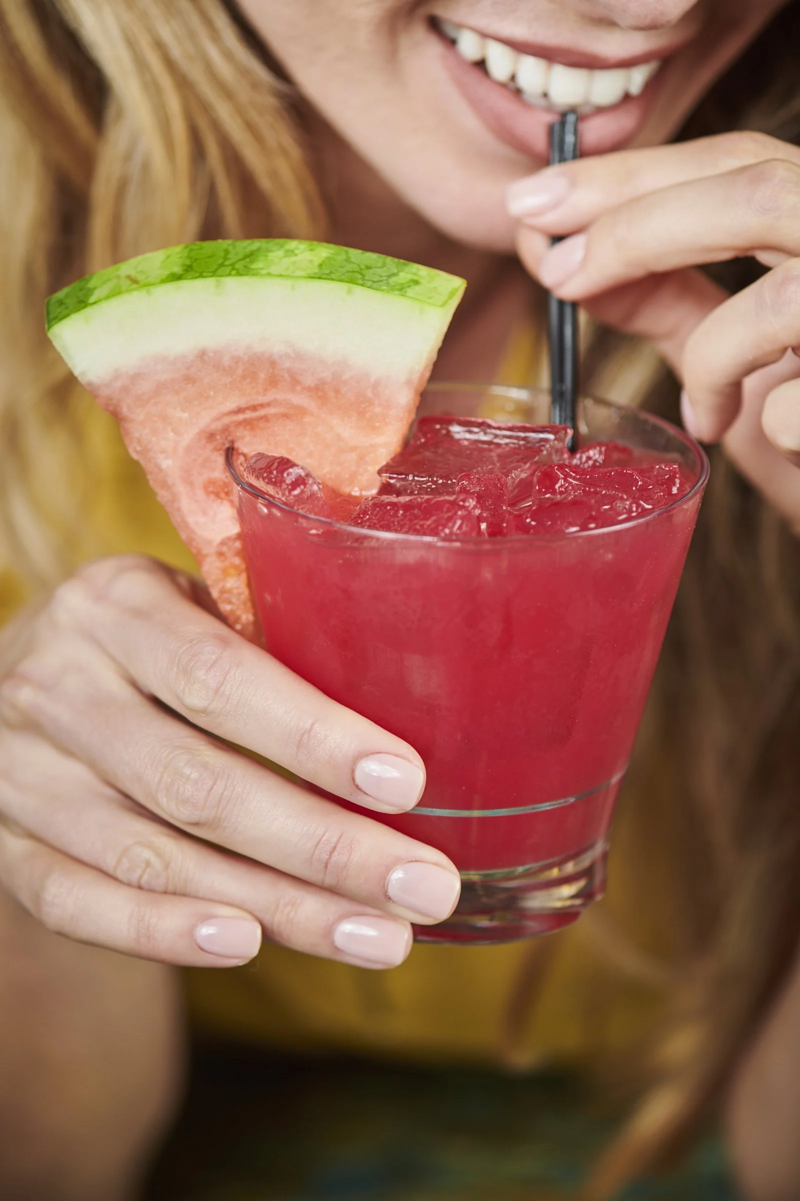 HRC_Tampa_Pool Bar & Grill_Cocktail 10483.jpg