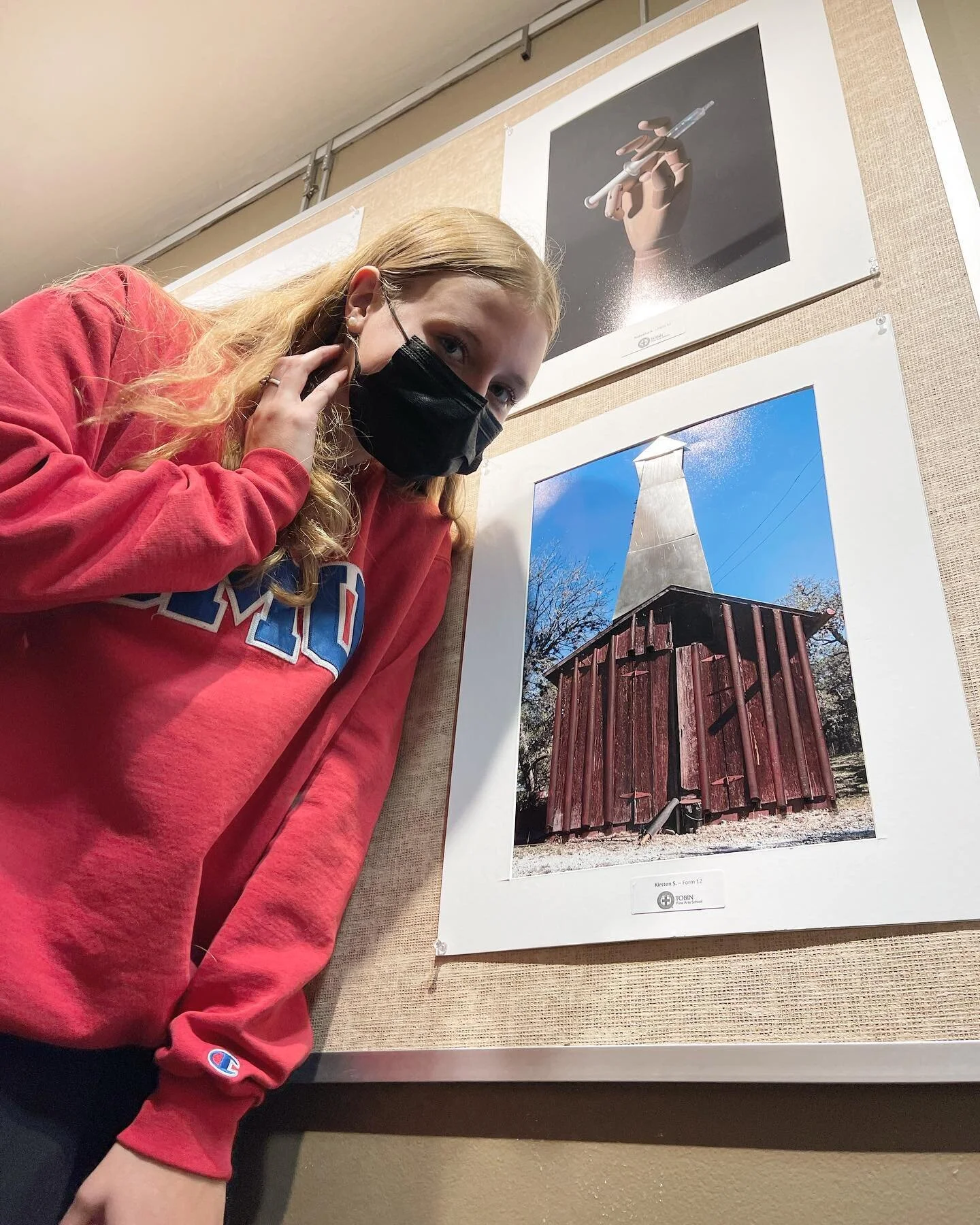 HEY PHOTO FOLLOWERS!!! welcome back after a long and healthy break. our work is in the library go look at it if u haven&rsquo;t already seen it👀 also swipe to see a special 3D art student
