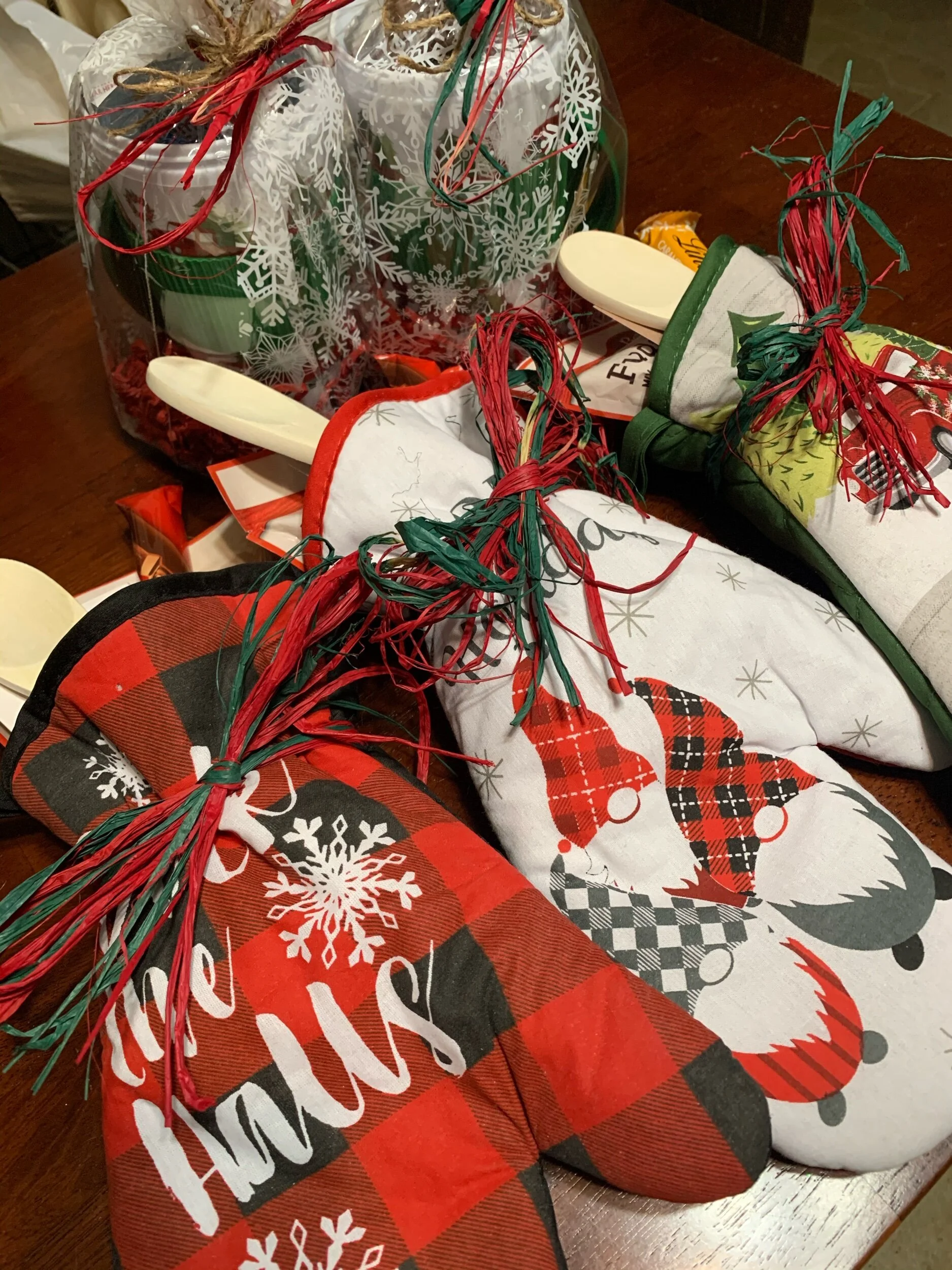 5 Easy and INEXPENSIVE christmas gifts for less than $15