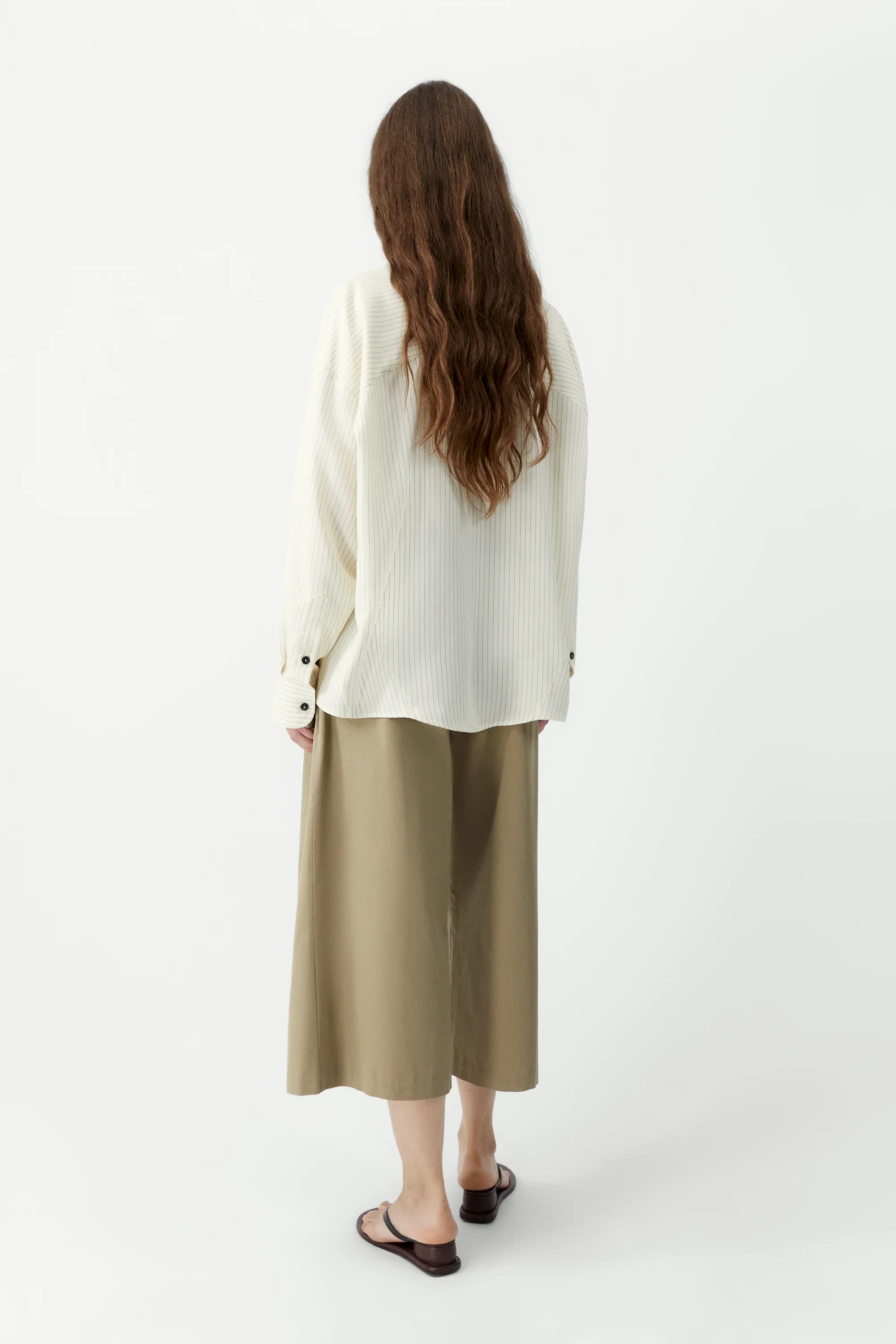 cordera-ss26-oversized-pencil-striped-shirt-cream-3.webp