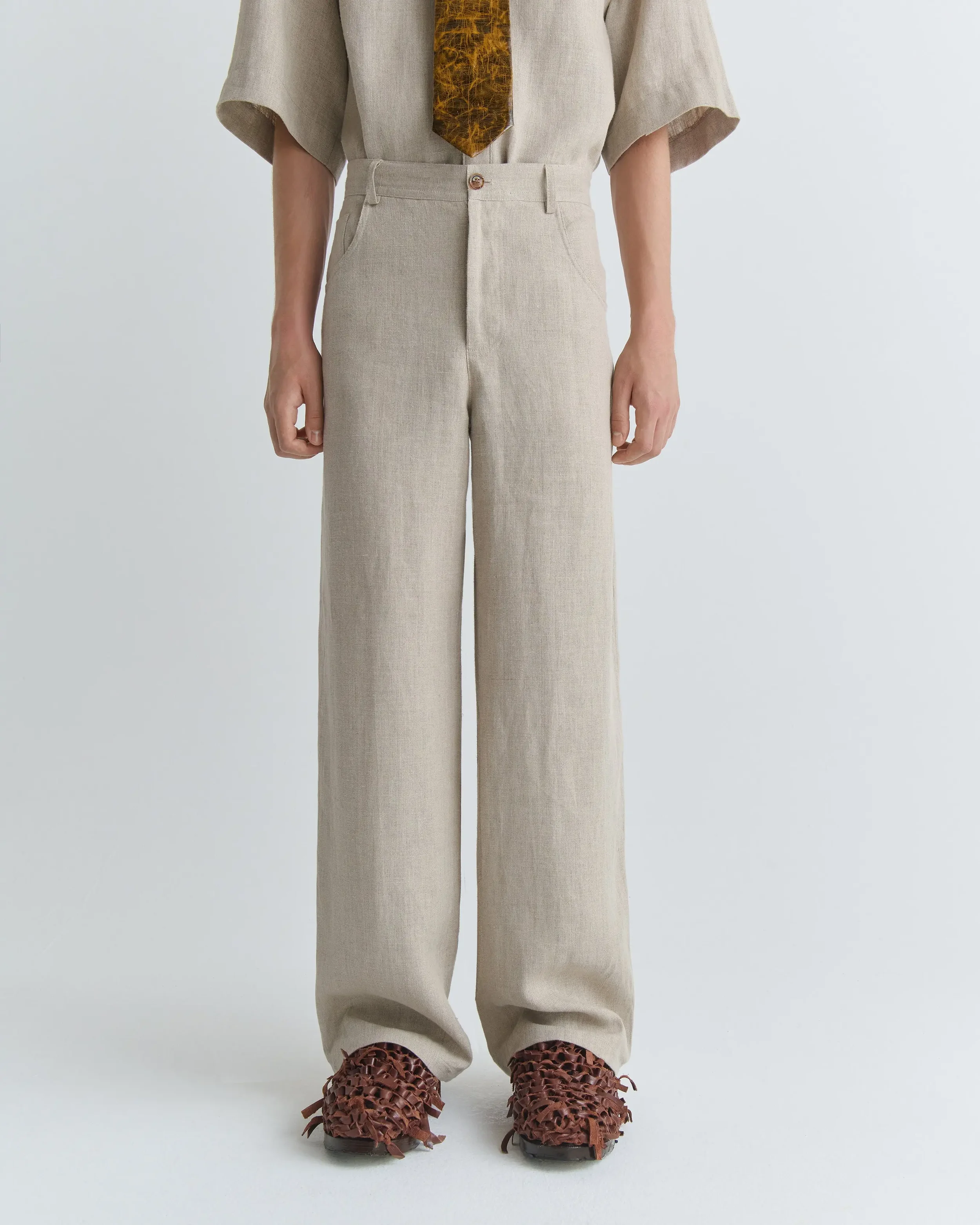 1488_2f284c331d-23_arno_trousers_beige_concrete_linen_1274-large.webp